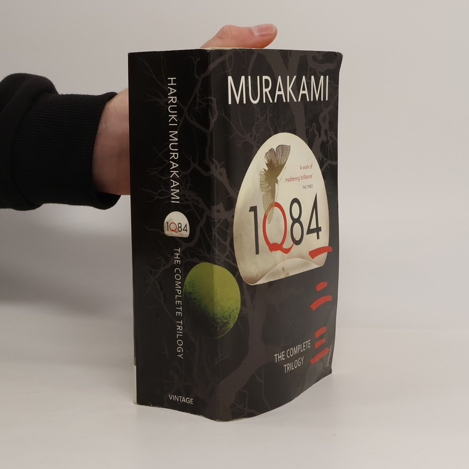 Haruki Murakami 1Q84. The Complete Trilogy