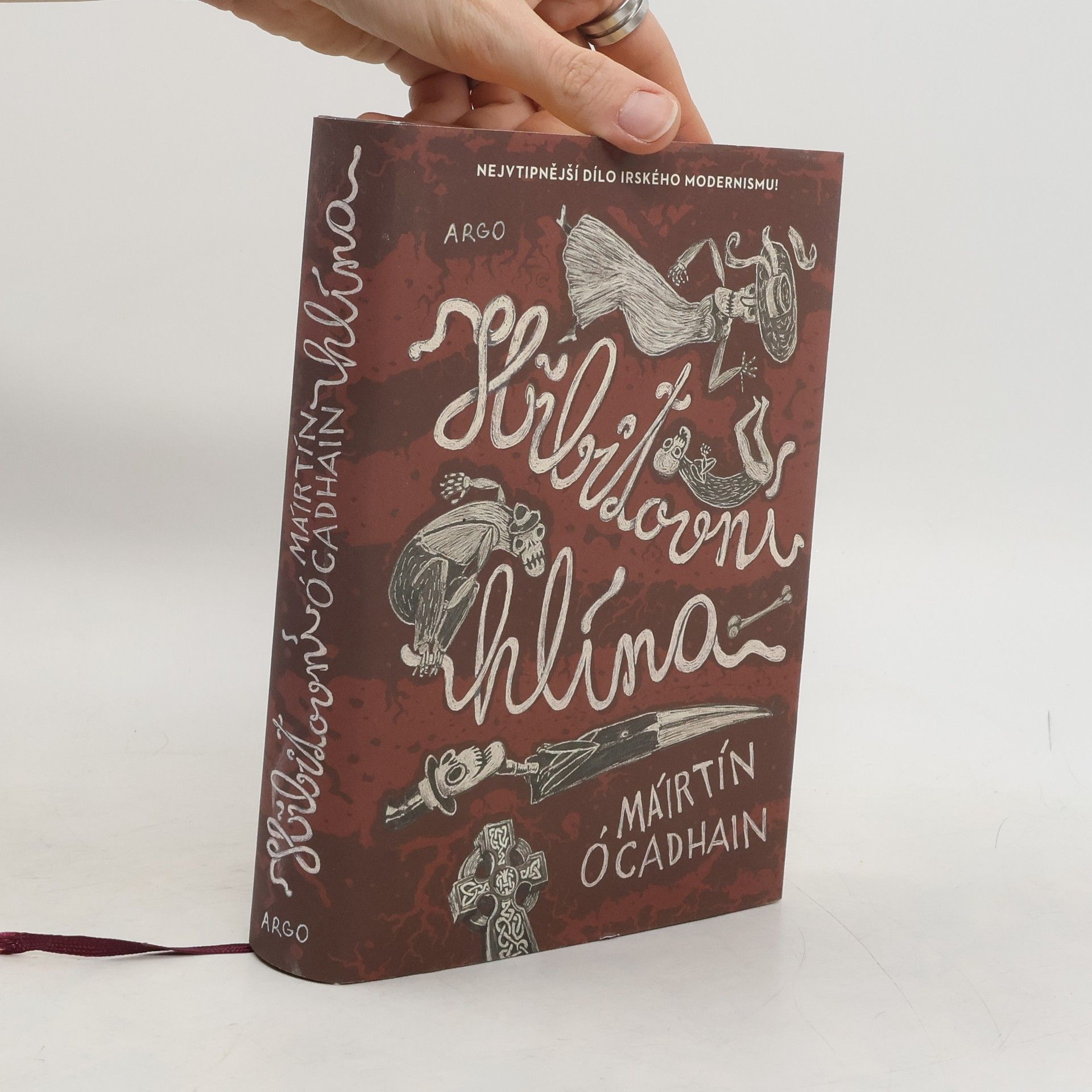 Máirtín Ó. Cadhain Hřbitovní hlína