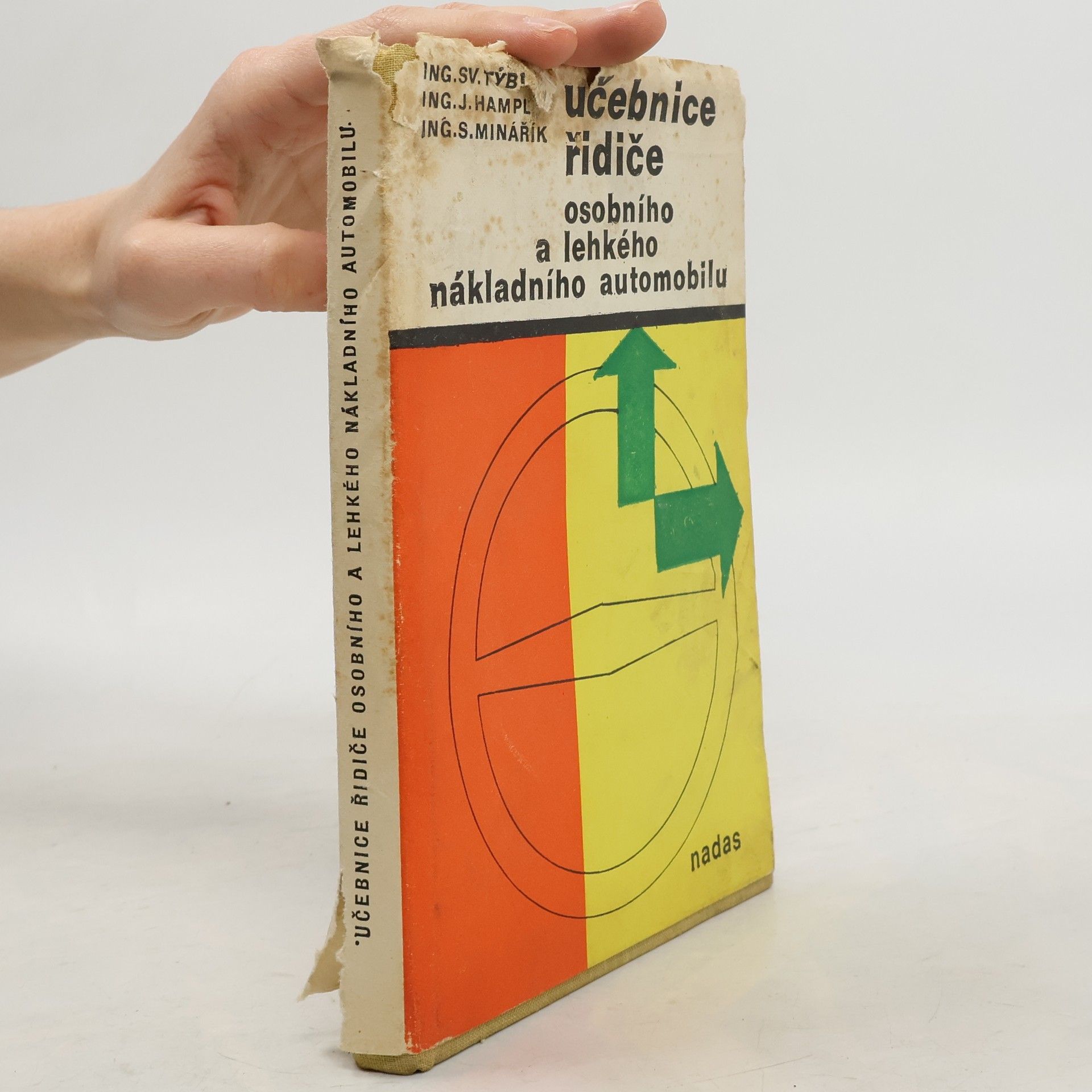 kolektiv Učebnice řidiče osobního automobilu a lehkého nákladního automobilu