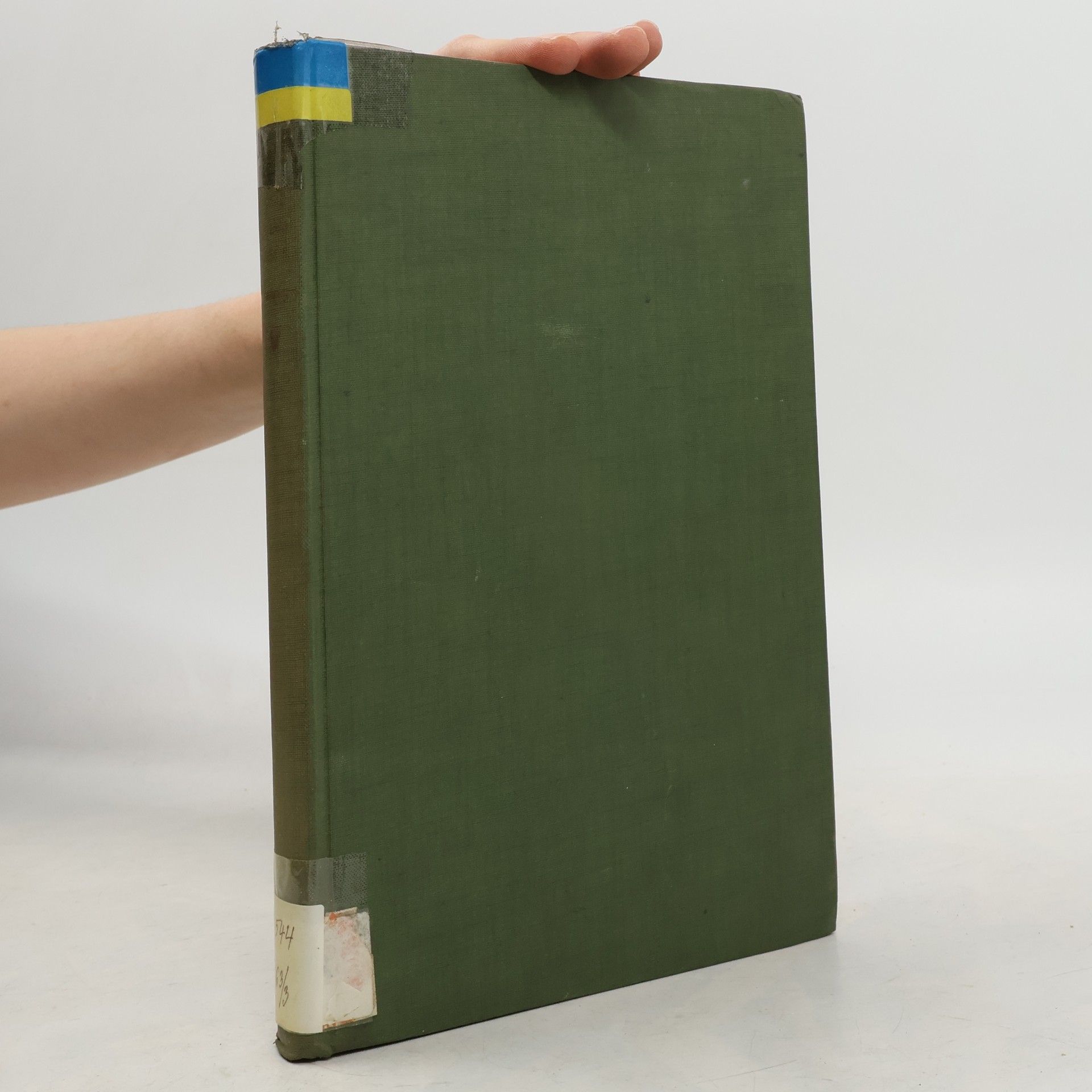 kolektiv Chemie in niederen Fettsäuren und ihren Derivaten. Chemistry in Lower Fatty Acids and Derivates