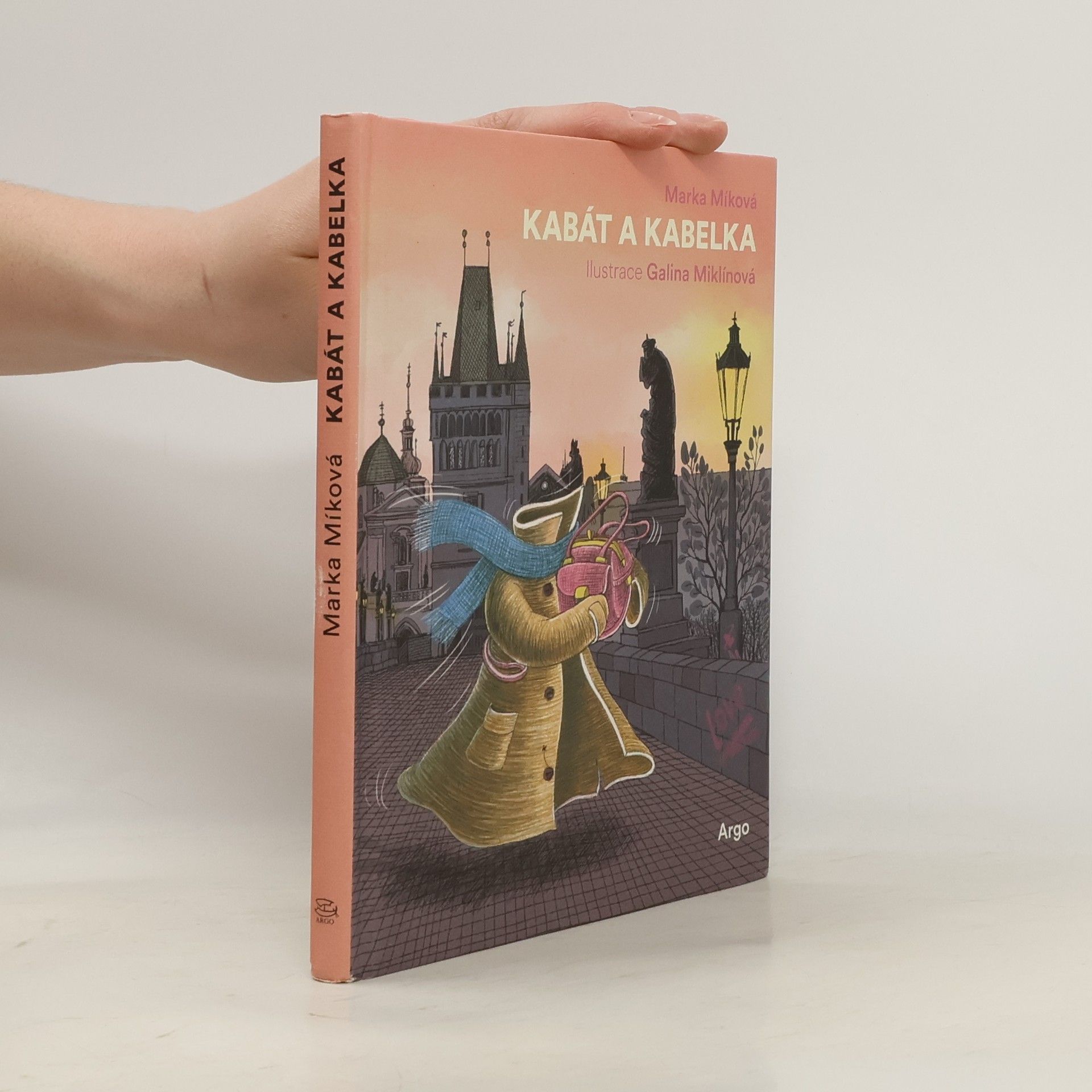 Marka Míková Kabát a kabelka