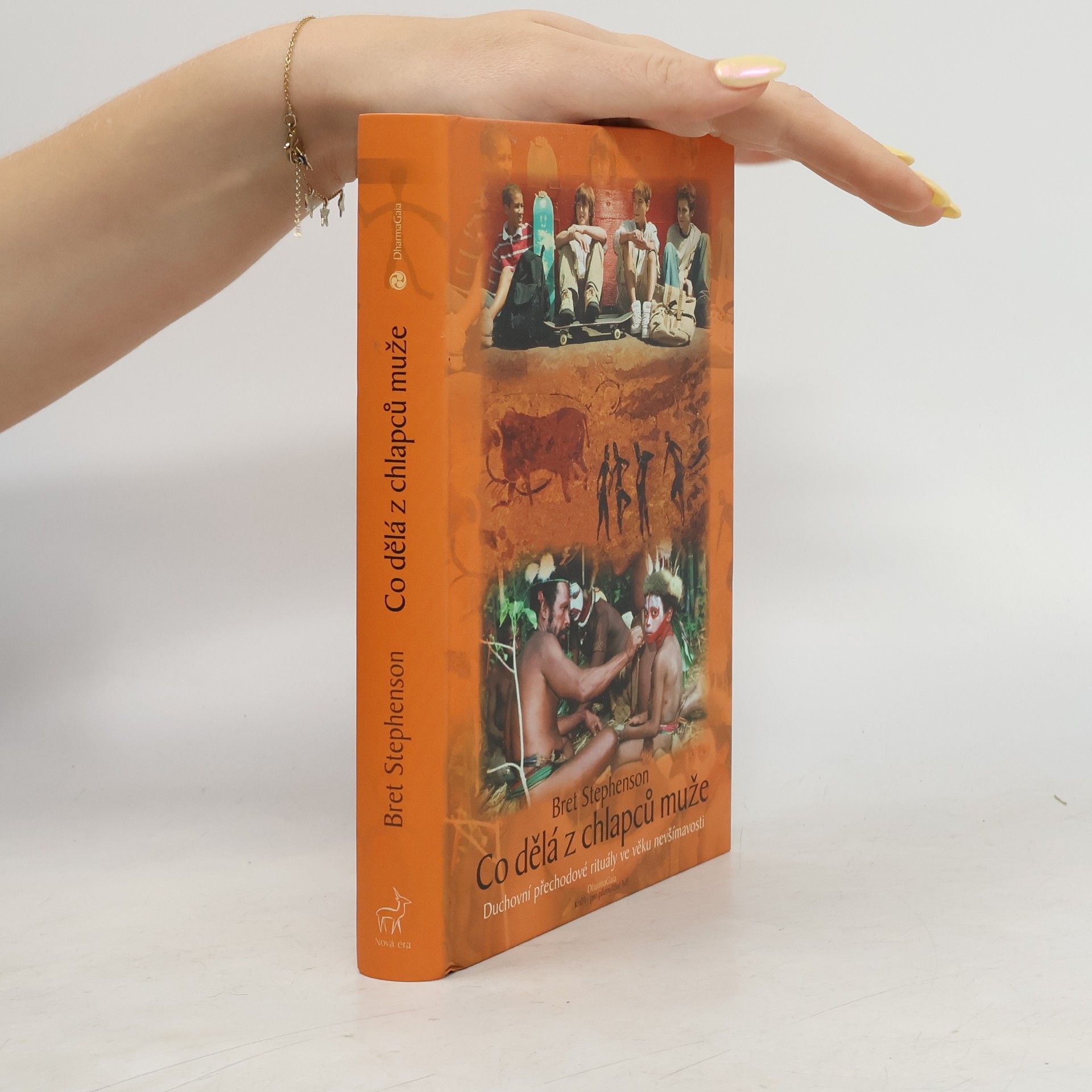 Bret Stephenson Co dělá z chlapců muže. Duchovní přechodové rituály ve věku nevšímavosti