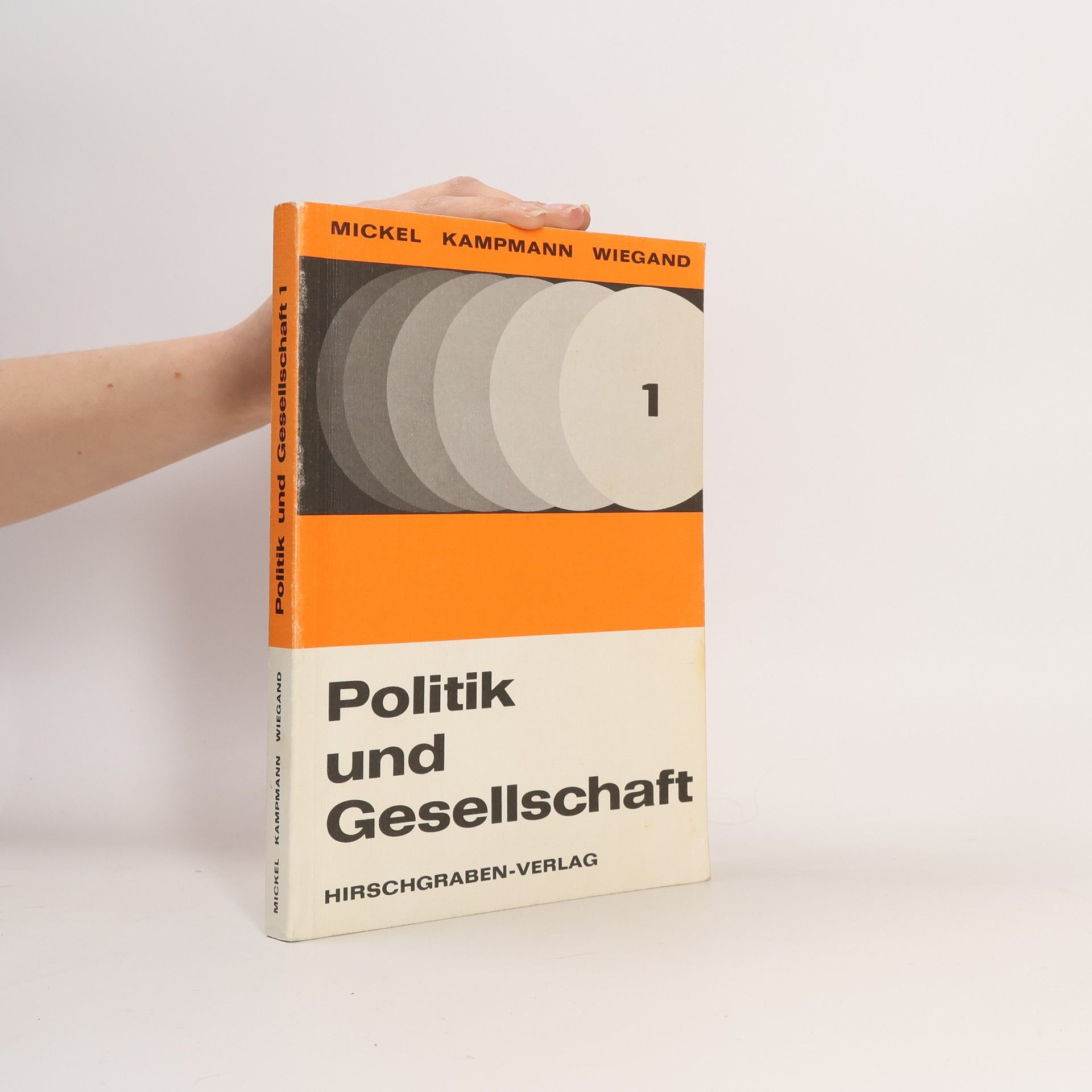 Politik und Gesellschaft