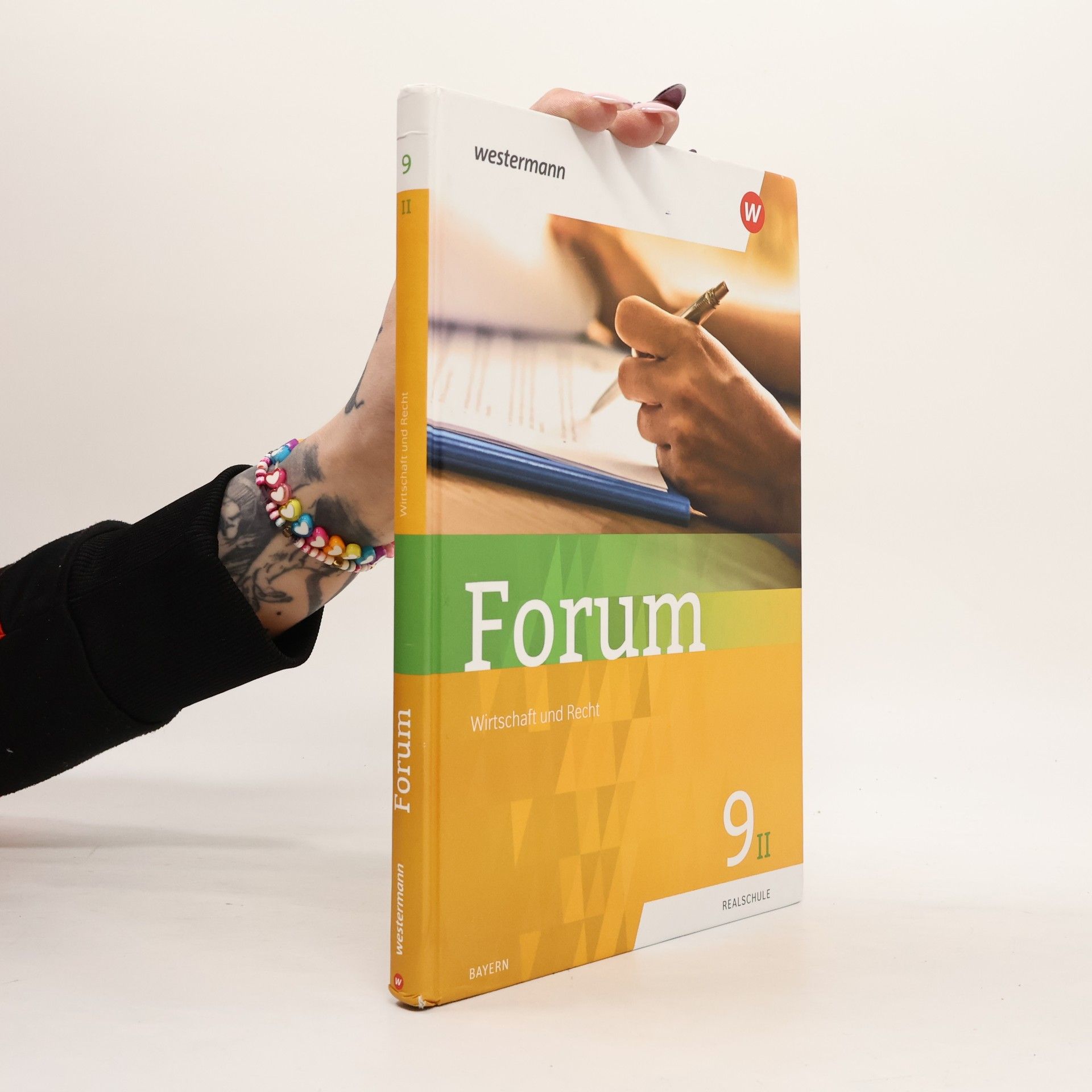Various authors Forum