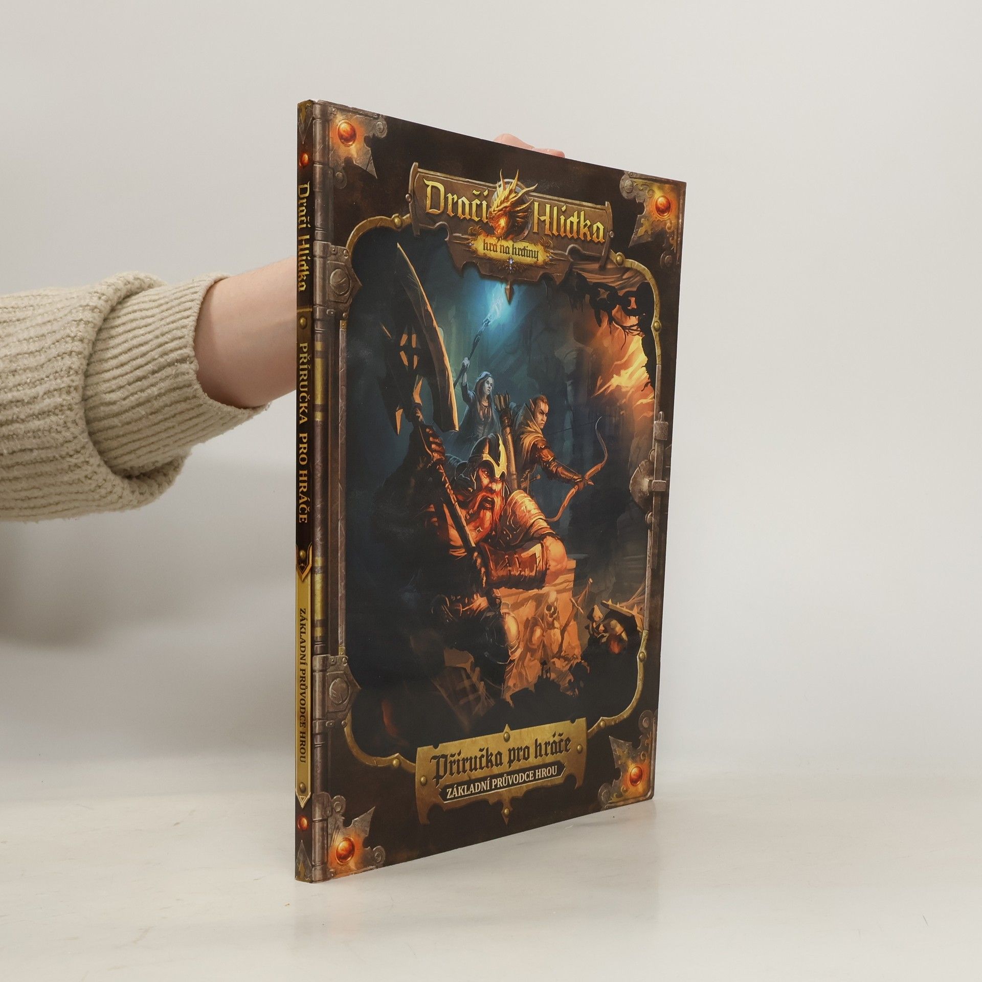 Dračí hlídka. Hra na hrdiny. Pravidla pro hráče. Základní průvodce hrou