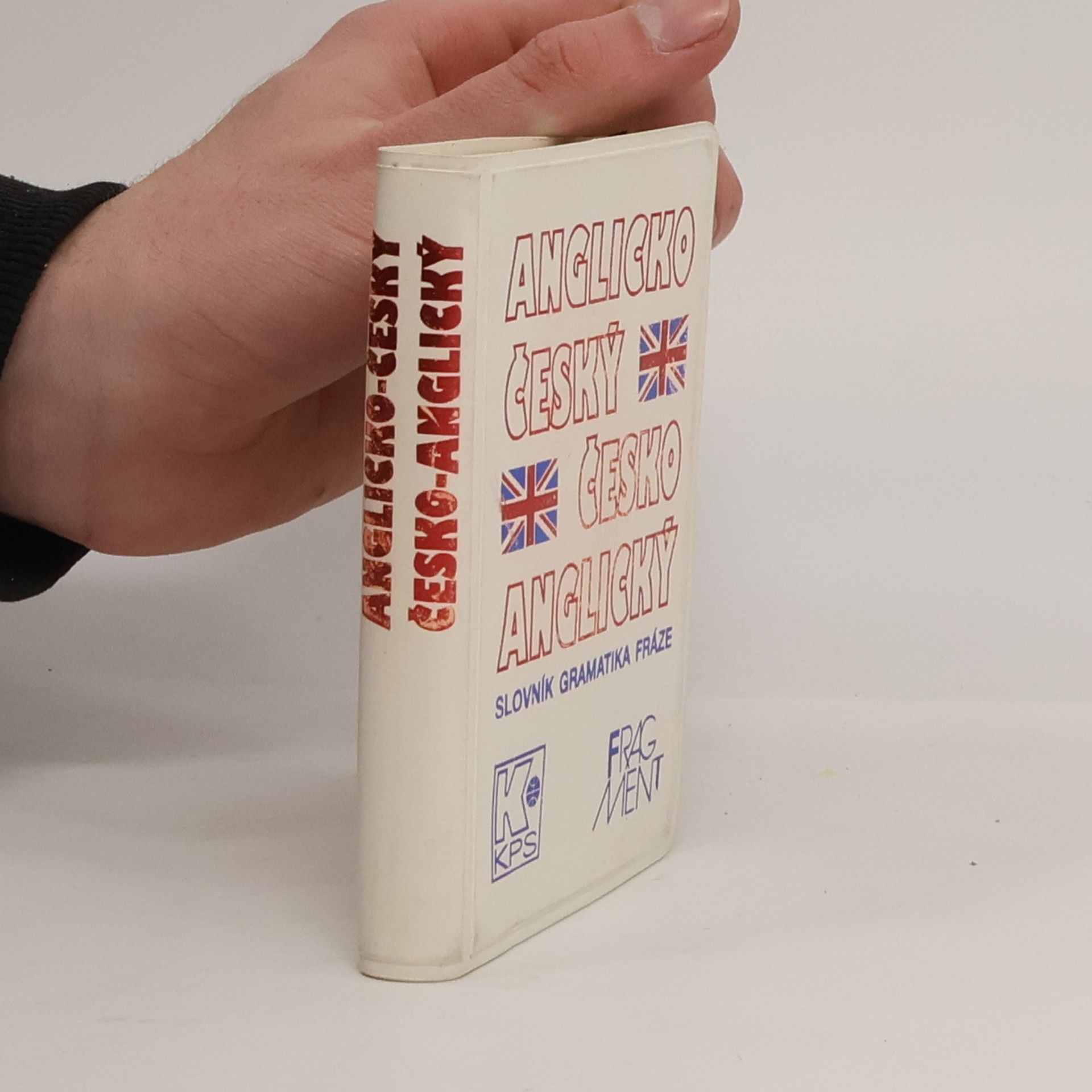 Martin Knezovič Kapesní anglicko-český, česko-anglický slovník