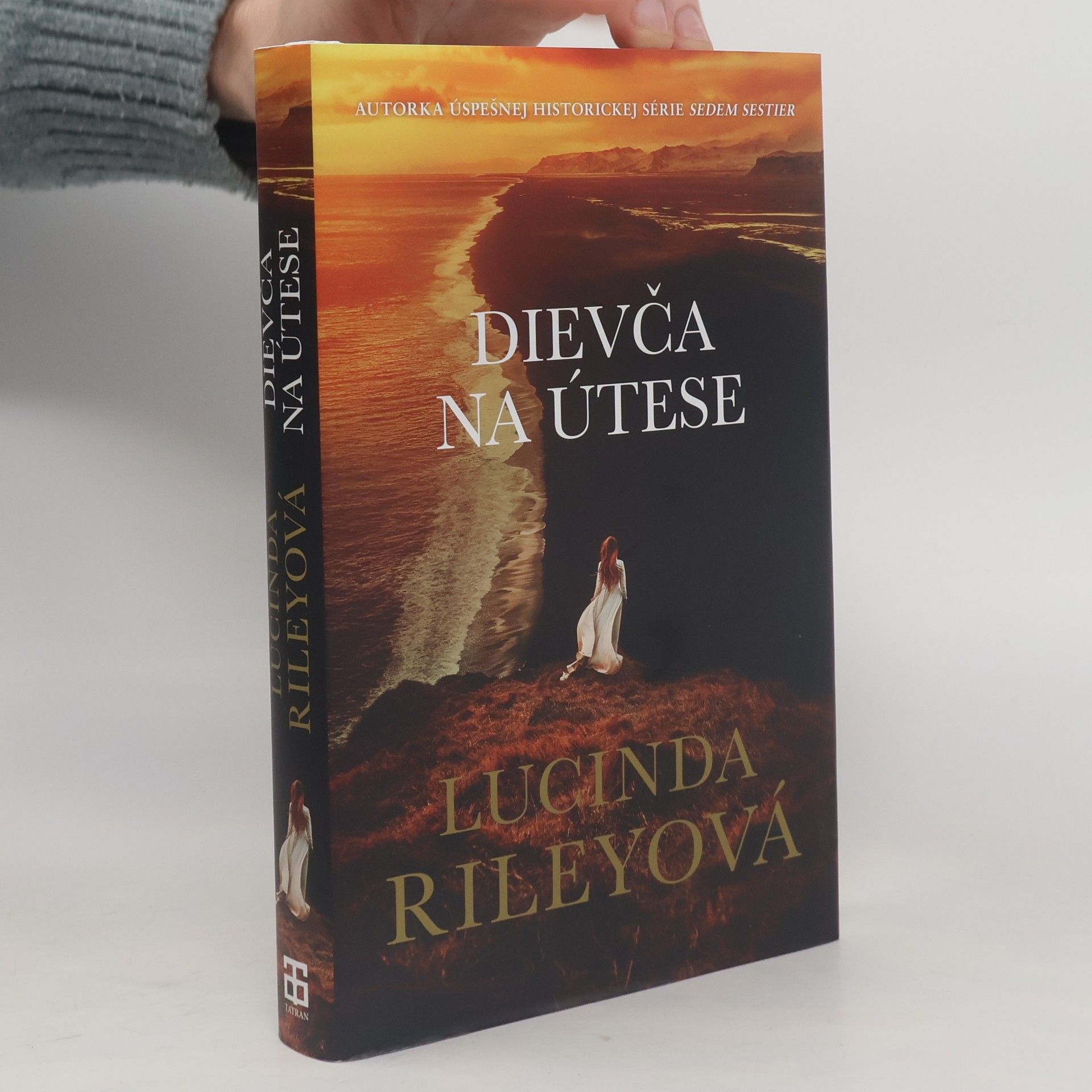 Lucinda Riley Dievča na útese