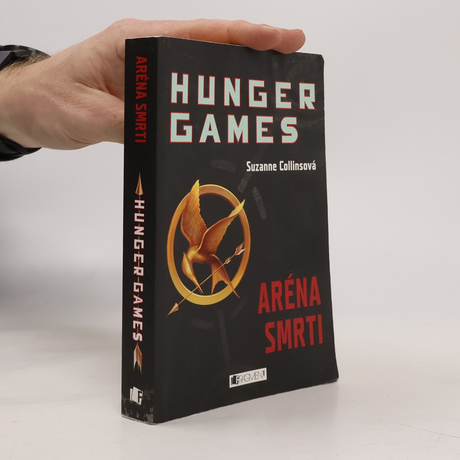 Suzanne Collins Hunger Games. Aréna smrti