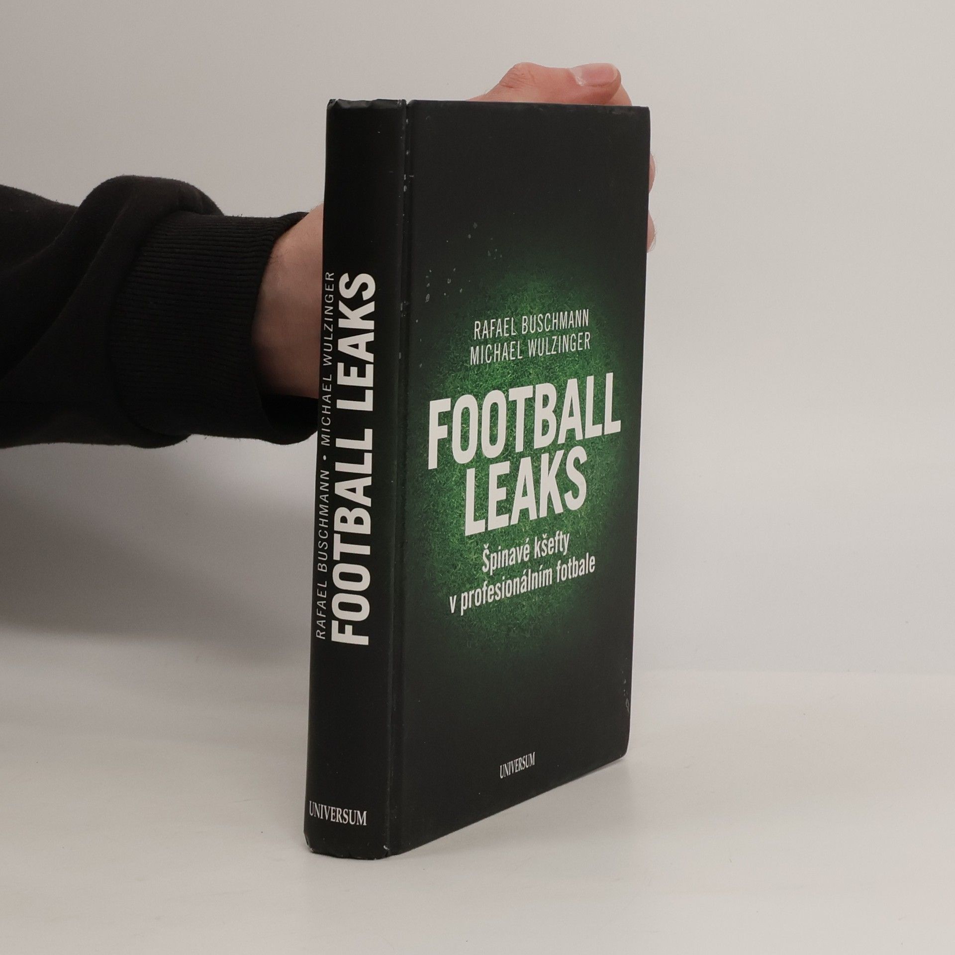 Football Leaks : špinavé kšefty v profesionálním fotbale