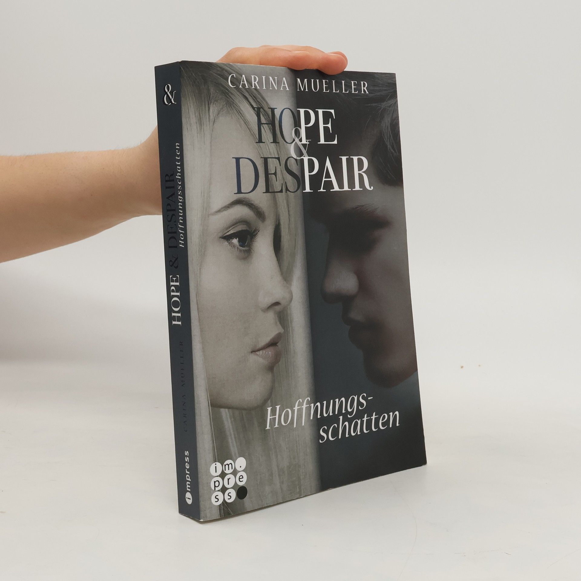 Carina Mueller Hoffnungsschatten
