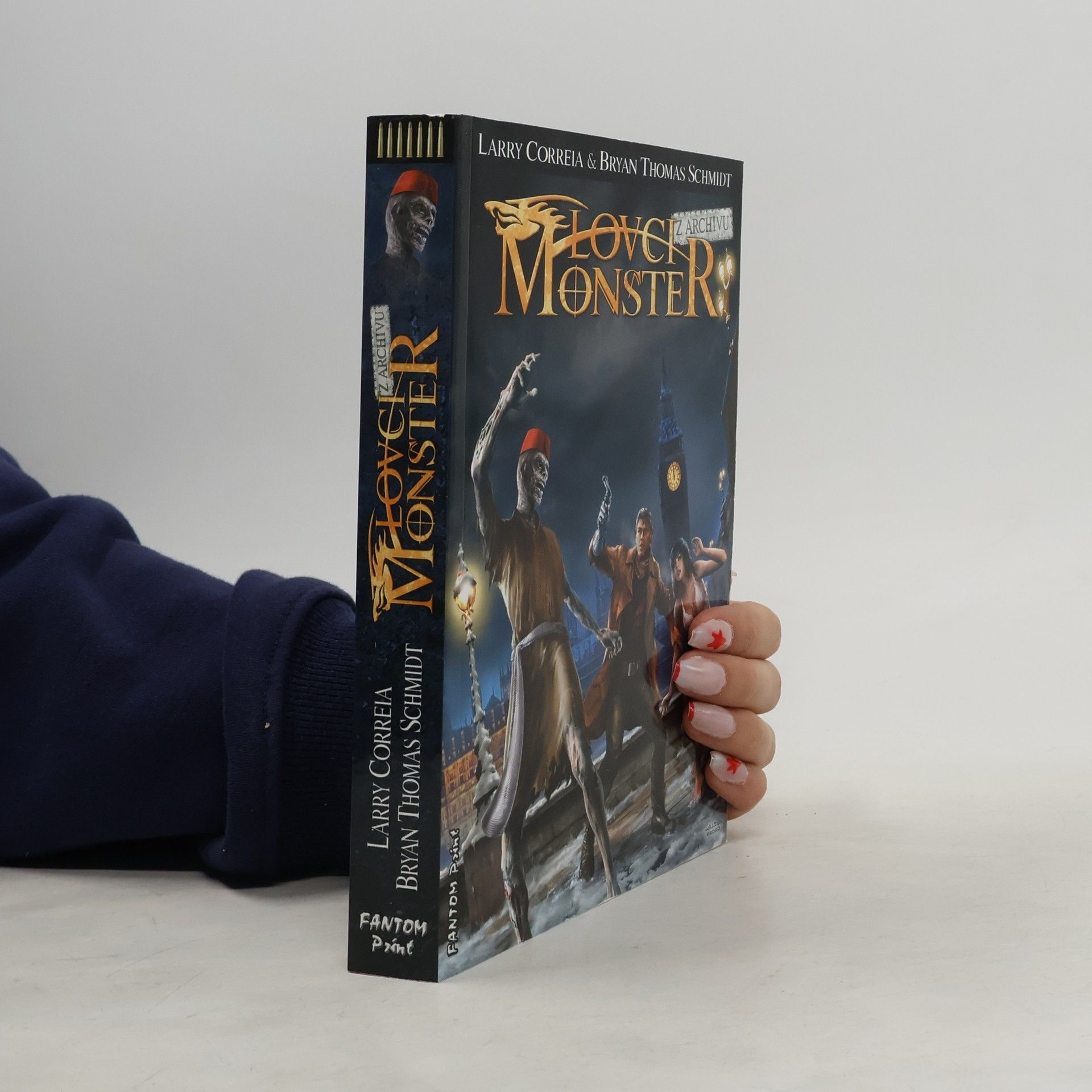 Larry Correia Lovci monster. Z archivu