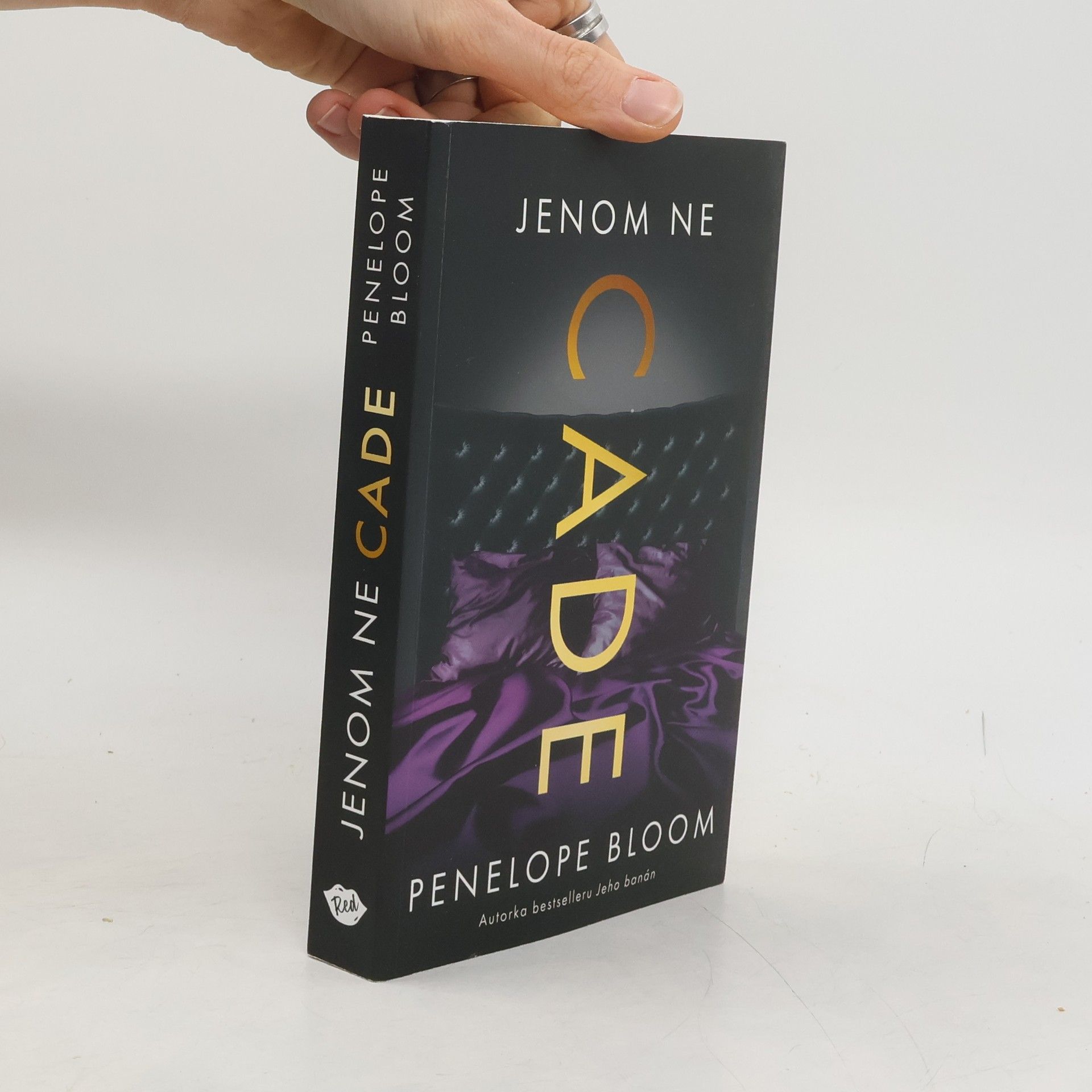 Penelope Bloom Jenom ne Cade