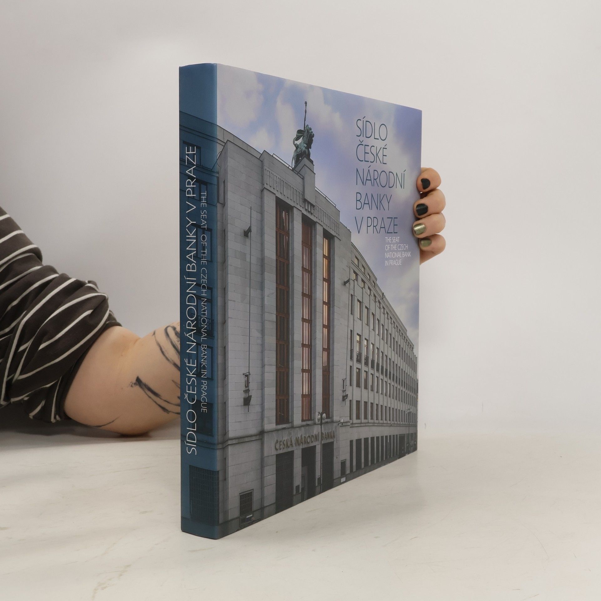 kolektiv Sídlo České národní banky v Praze. The seat of the Czech National Bank in Prague