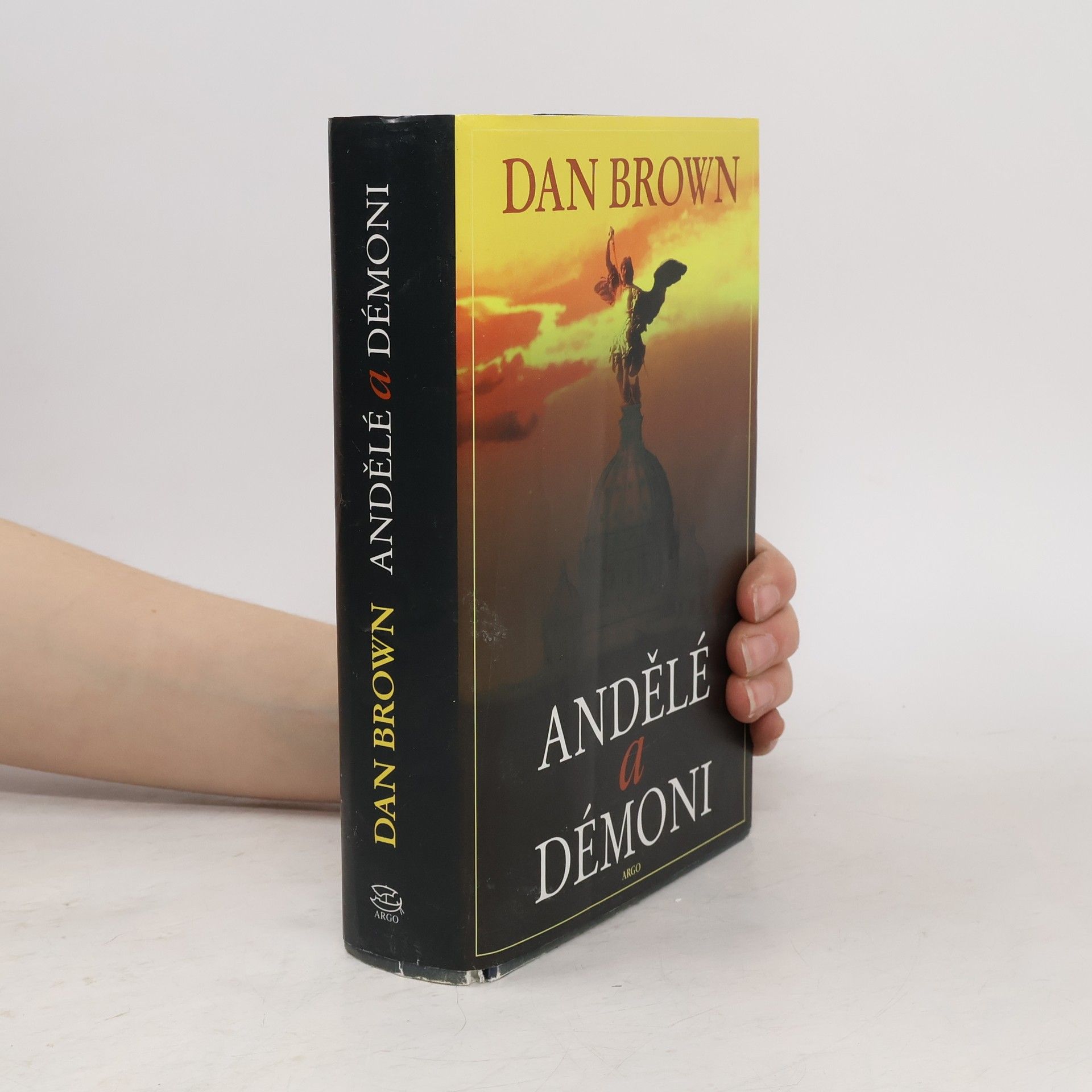 Dan Brown Andělé a démoni