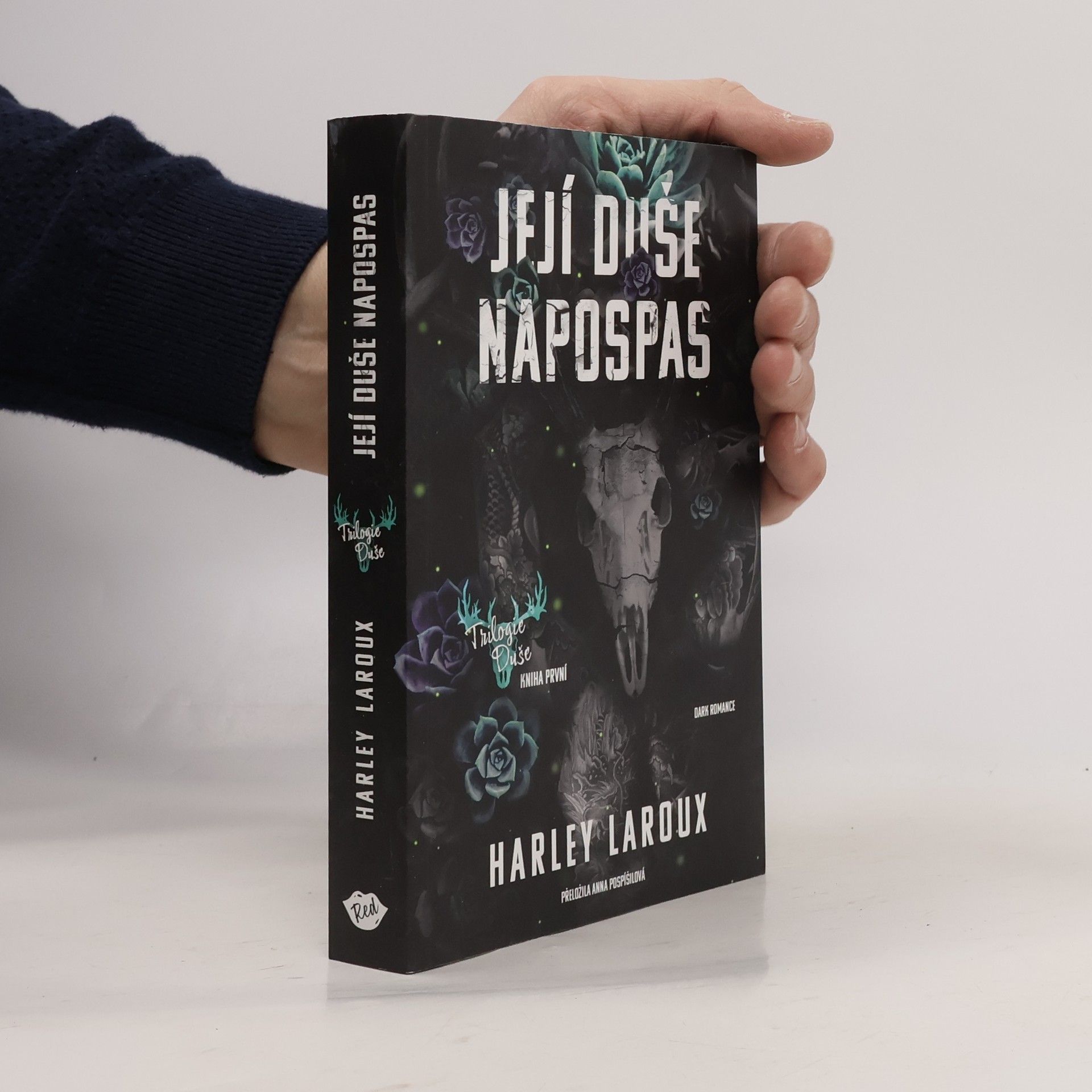Harley Laroux Její duše napospas