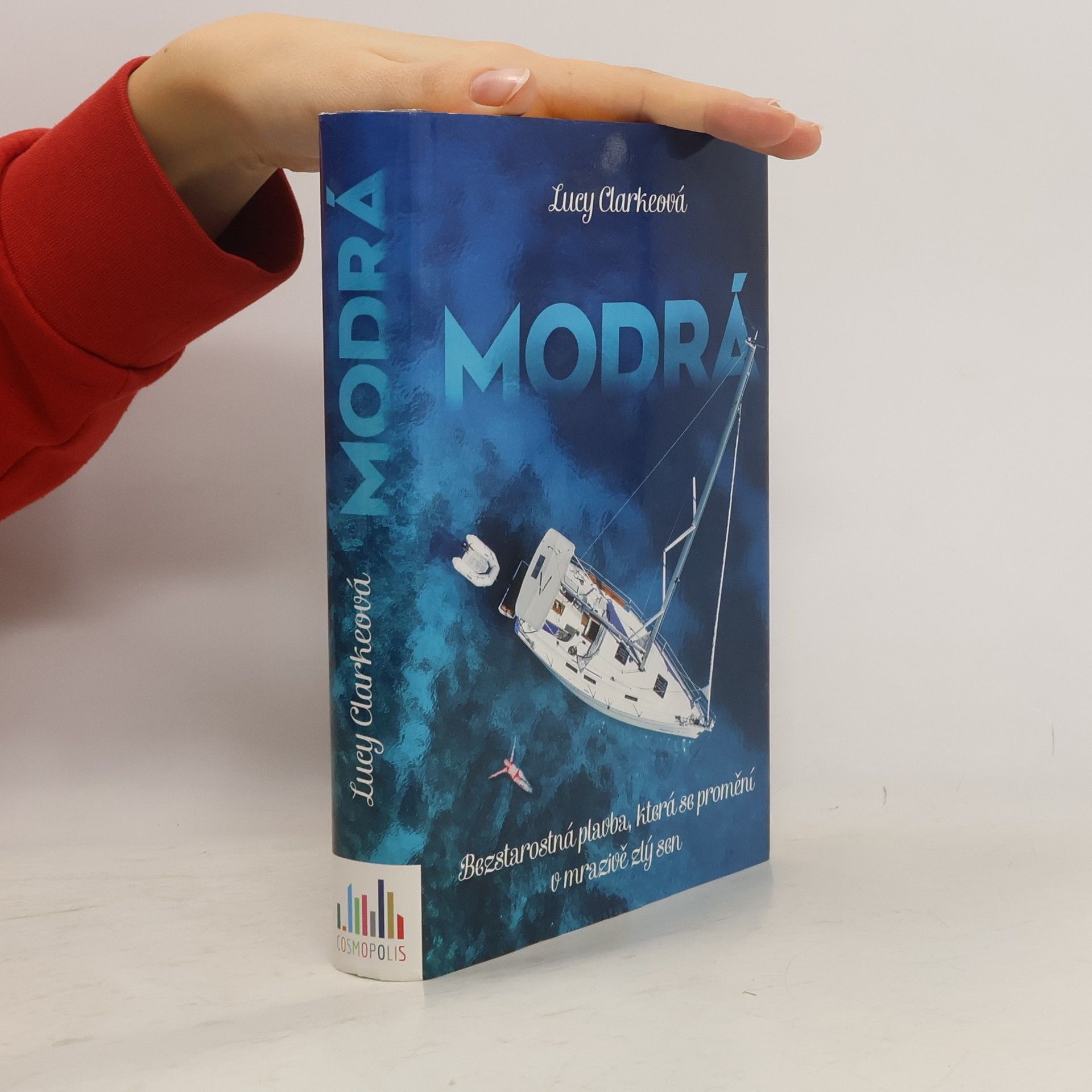 Lucy Clarke Modrá