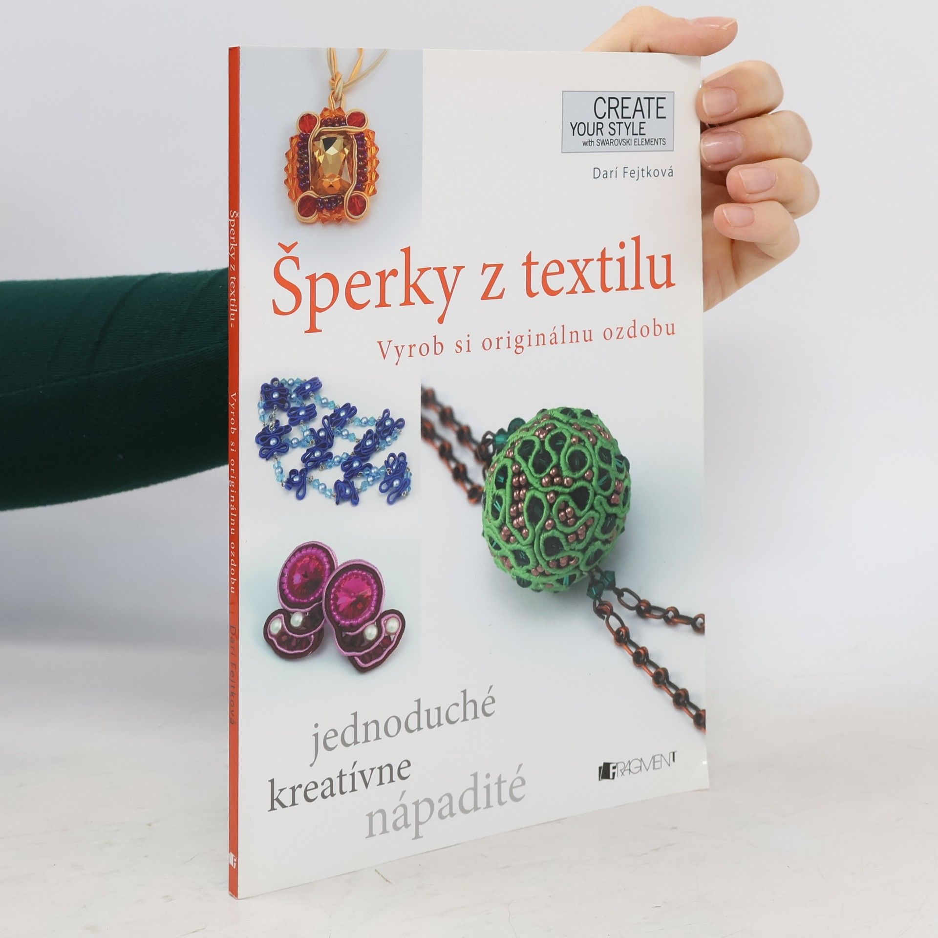 Drahomíra Darí Fejtková Šperky z textilu