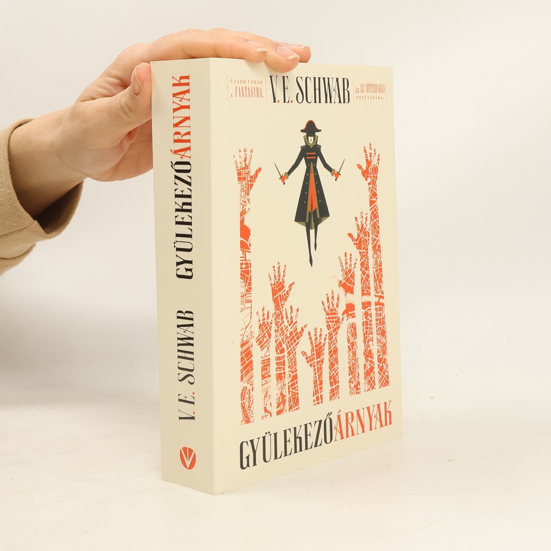 V. E. Schwab Gyülekező árnyak