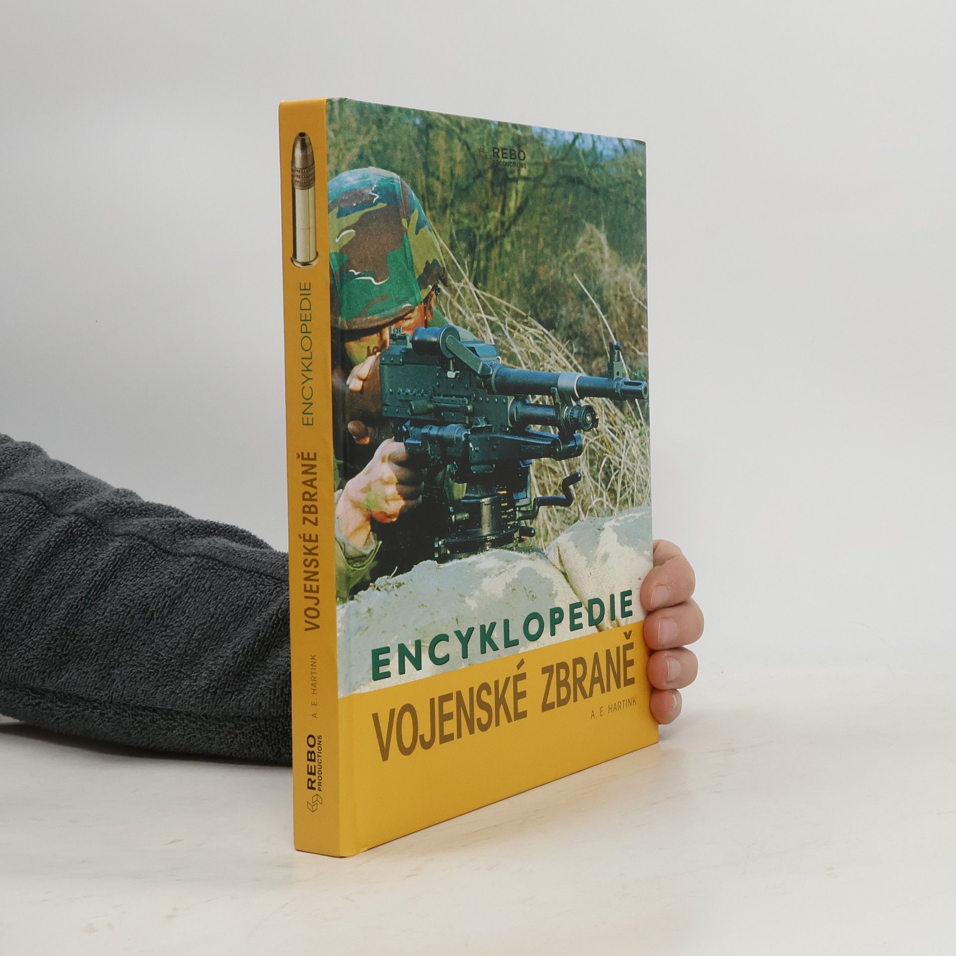 A. E. Hartink Encyklopedie Vojenské Zbraně