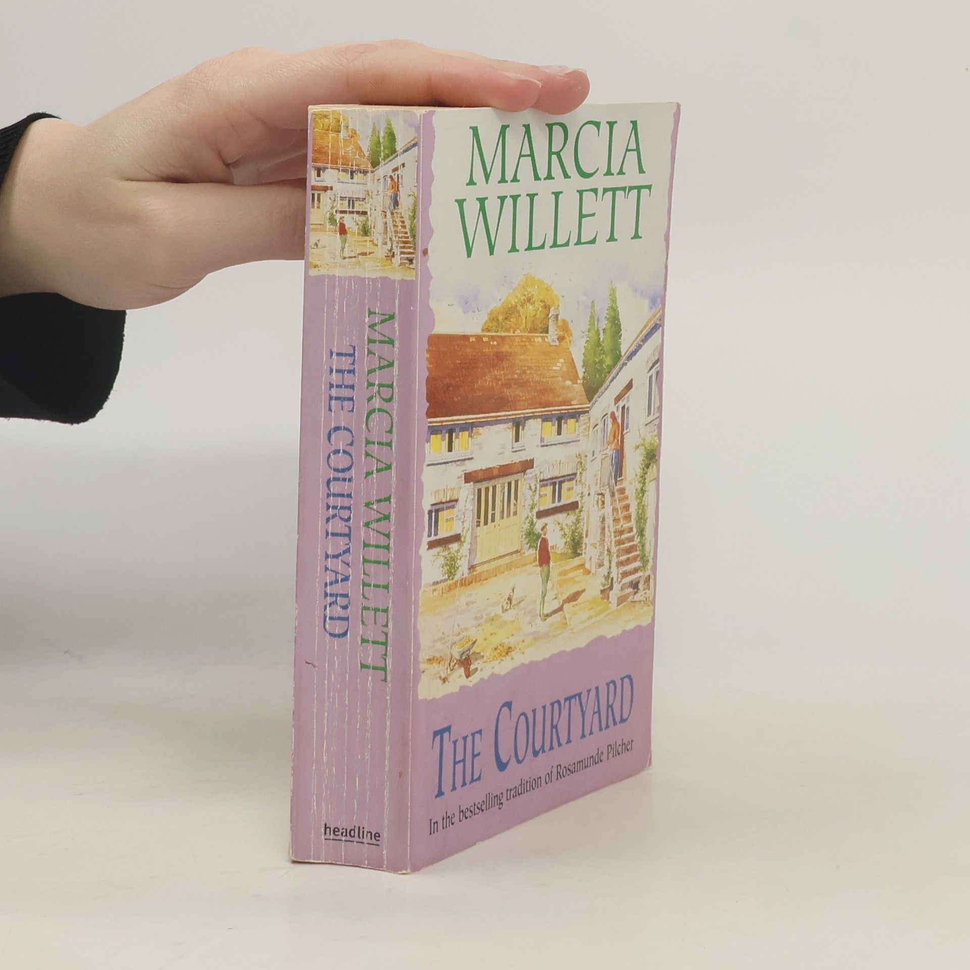 Marcia Willett The Courtyard