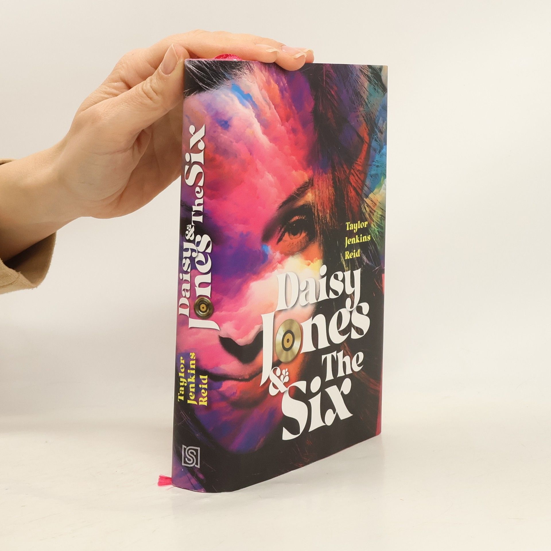 Taylor Jenkins Reid Daisy Jones & The Six