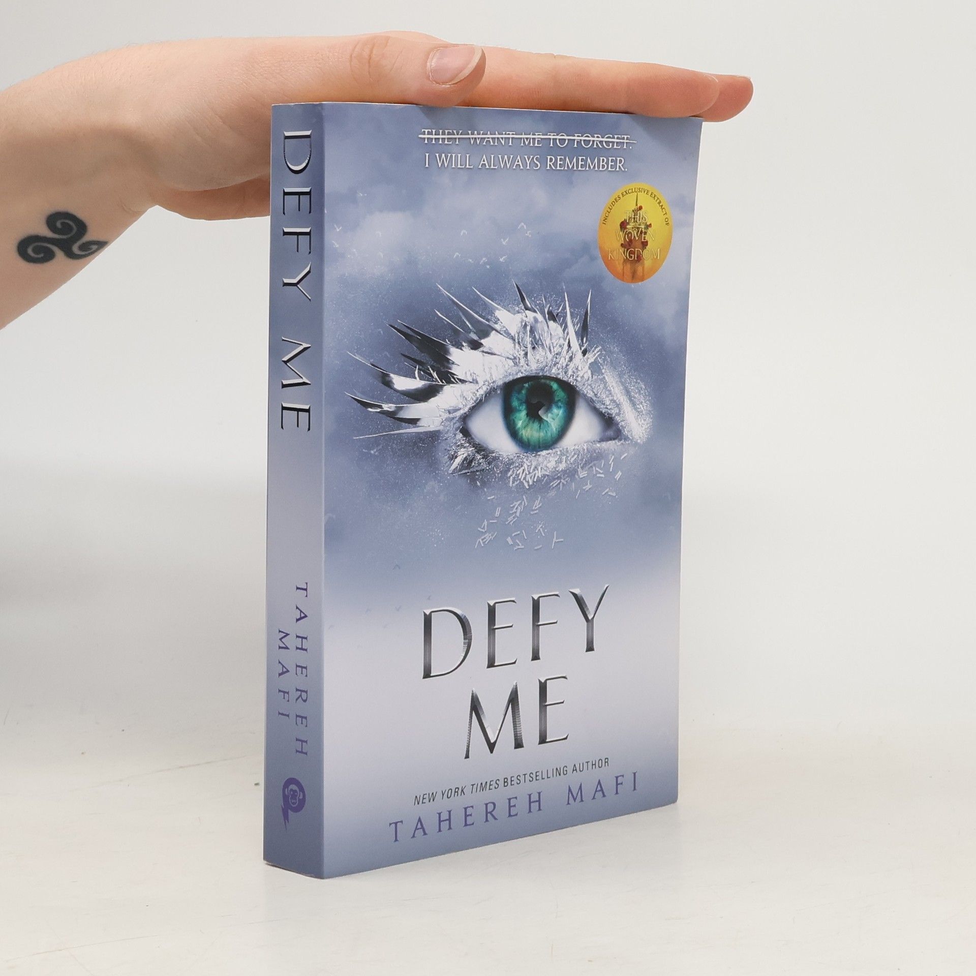 Tahereh Mafi Defy me