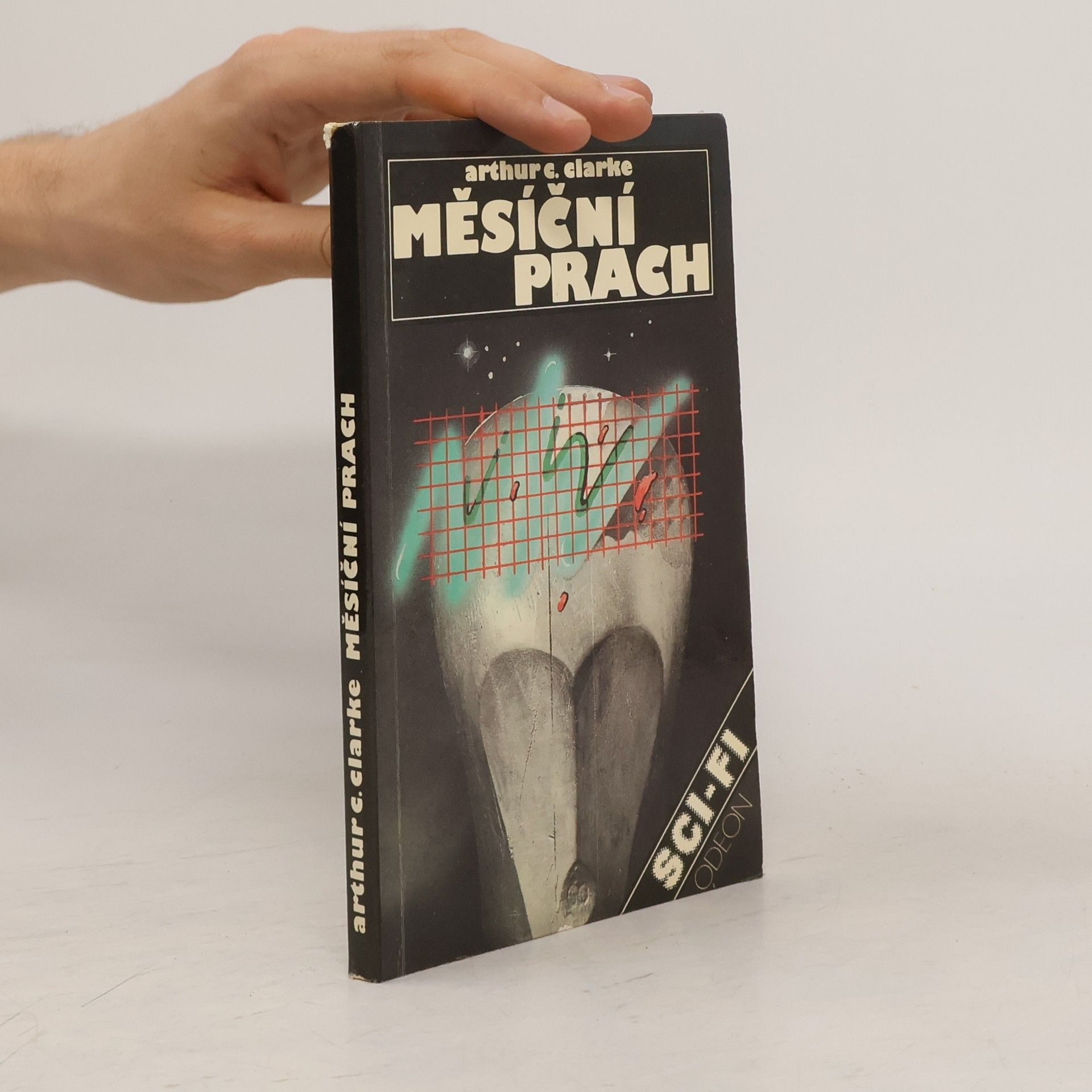 Arthur Charles Clarke Měsíční prach