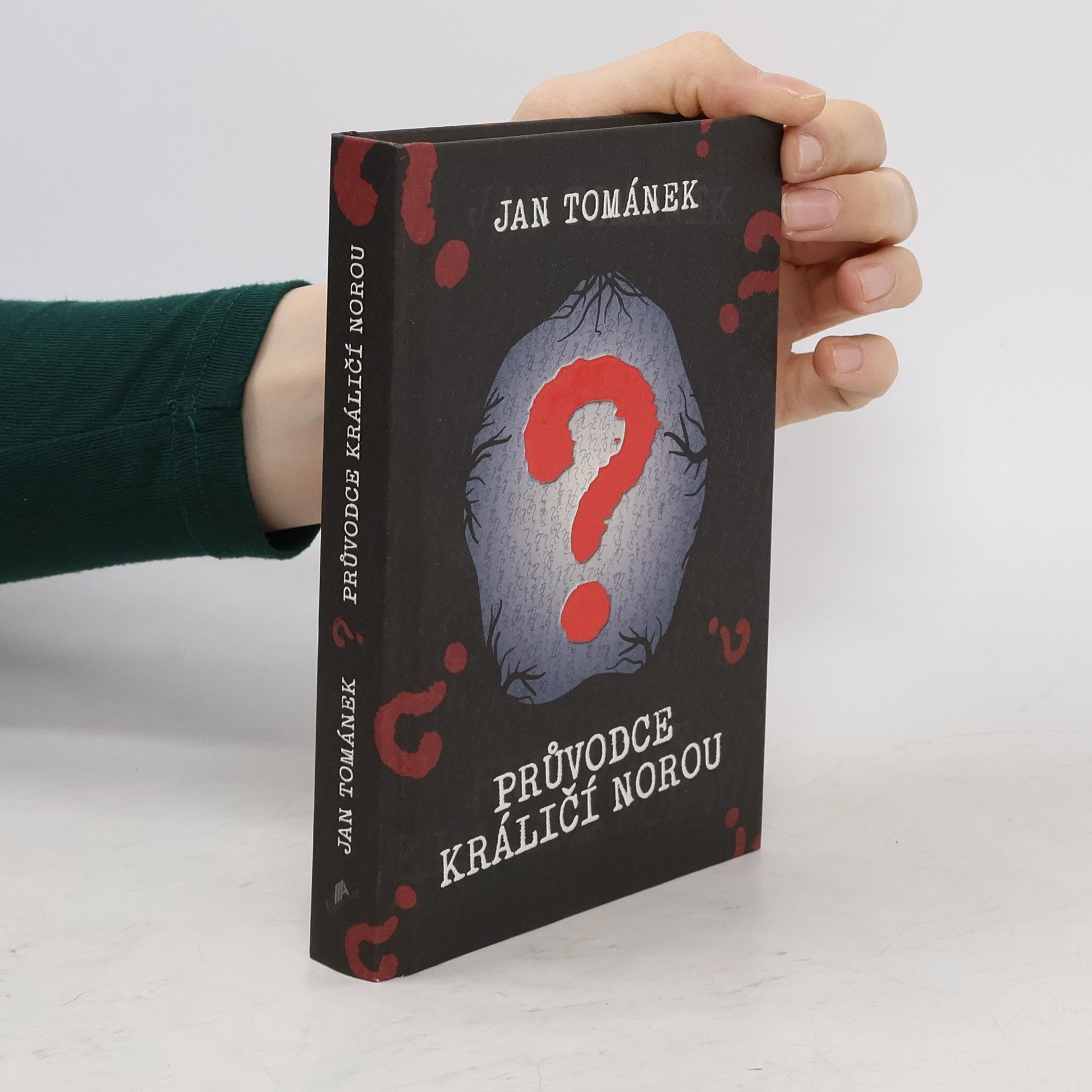 Jan Tománek Průvodce králičí norou