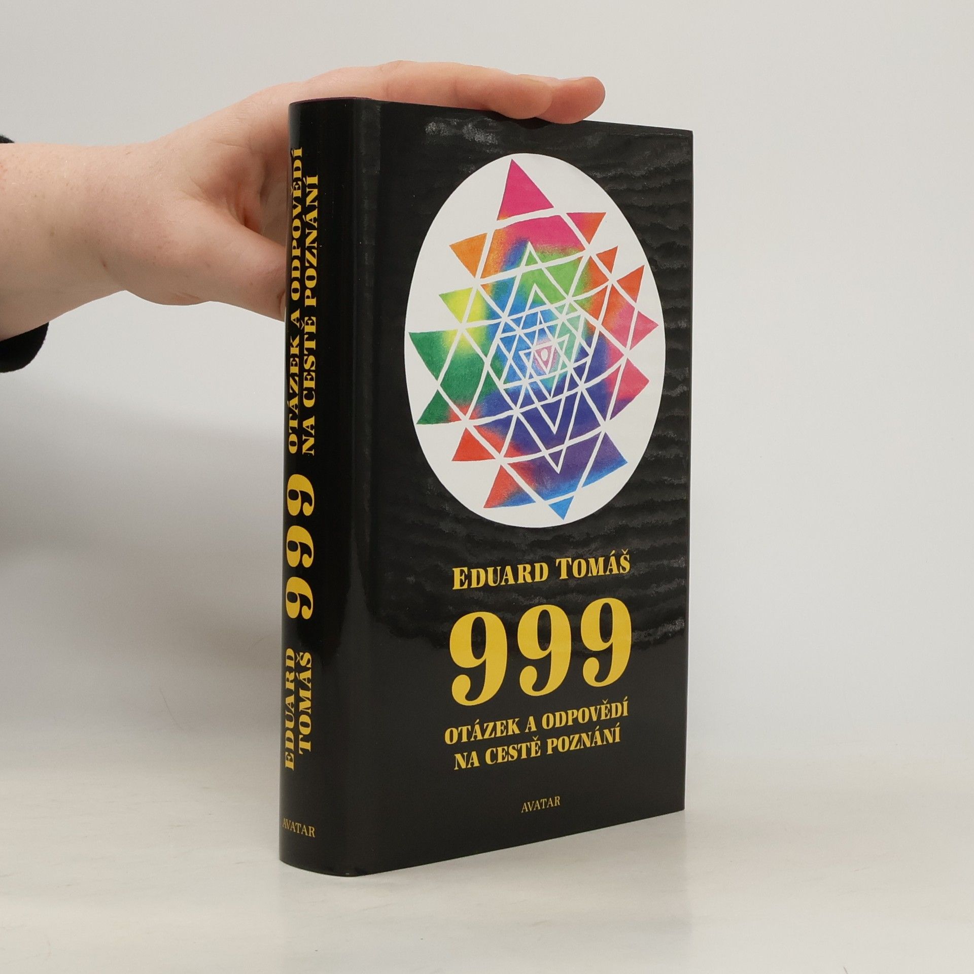 Eduard Tomáš 999 otázek a odpovědí na cestě poznání