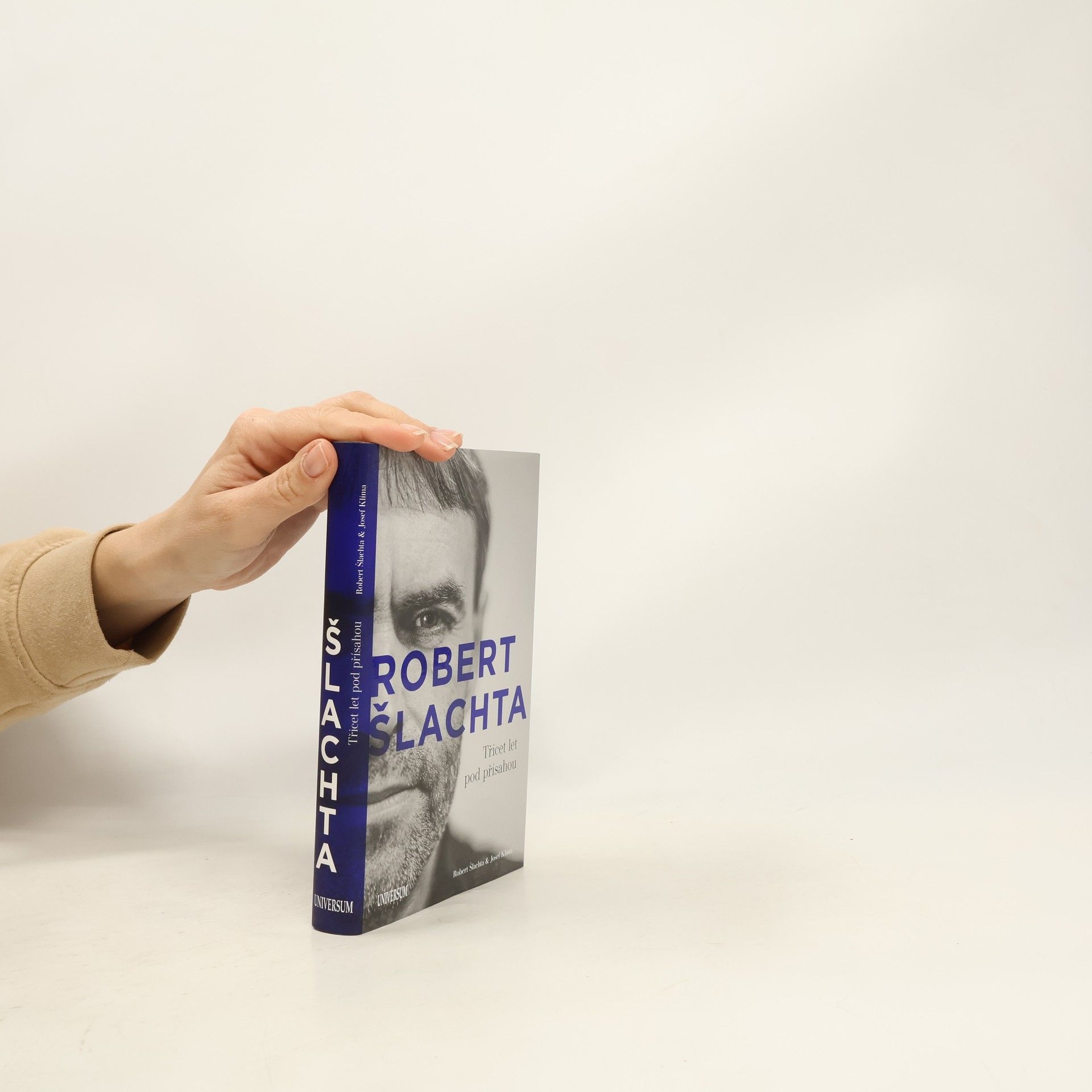 Robert Šlachta. Třicet let pod přísahou
