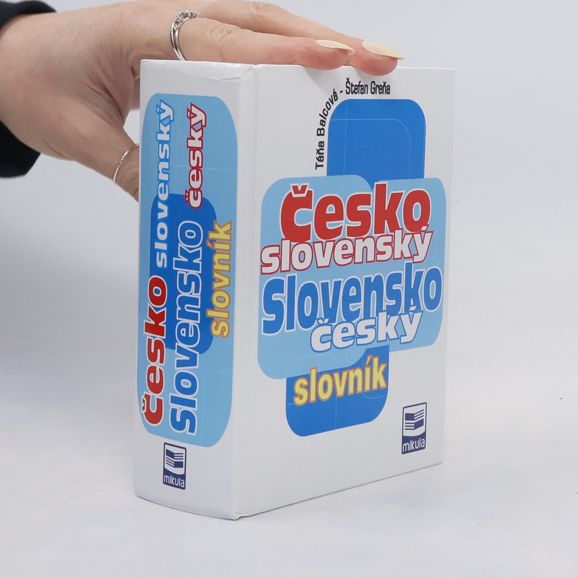 Táňa Balcová Česko-slovenský a slovensko-český slovník