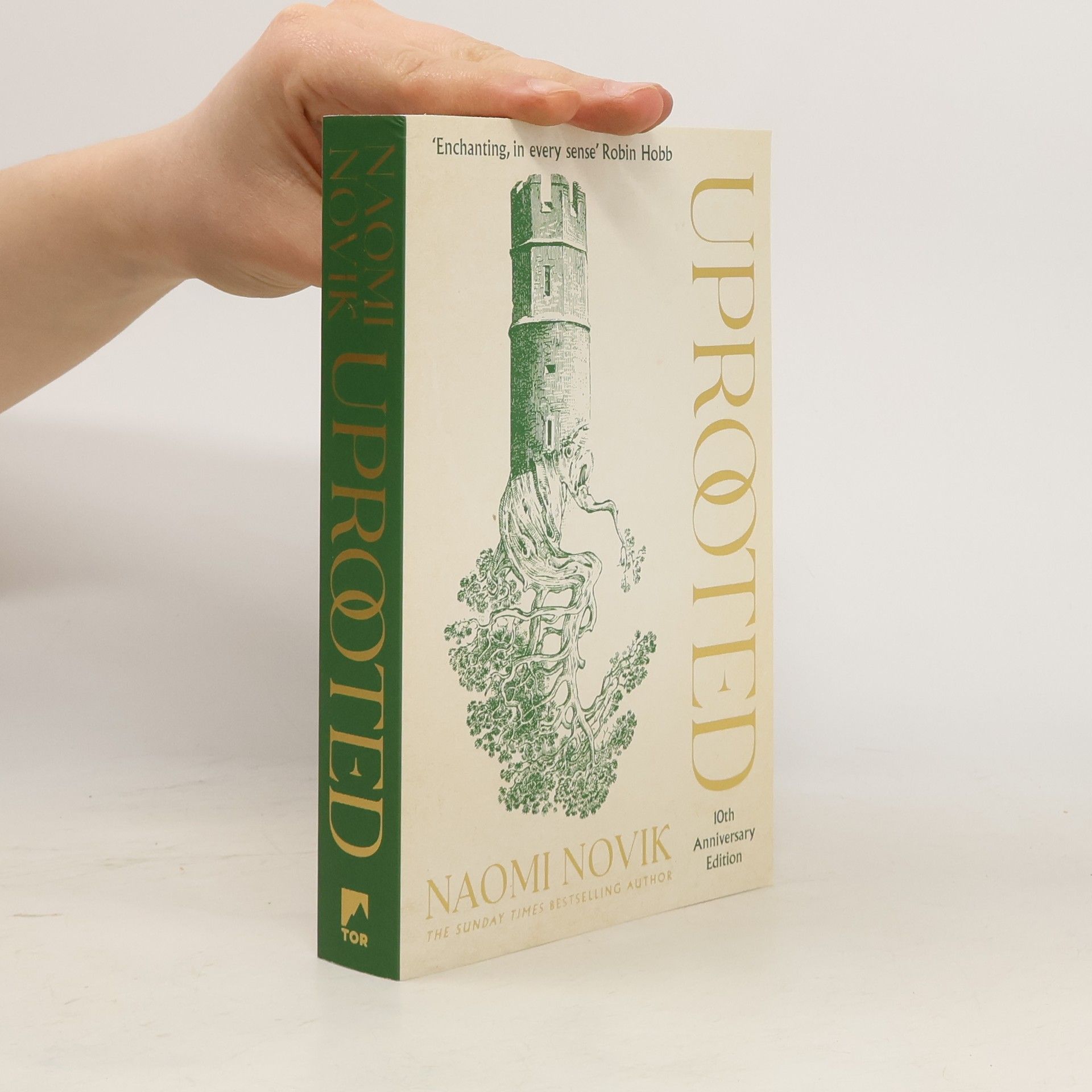 Naomi Novik Uprooted: 10th Anniversary Edition