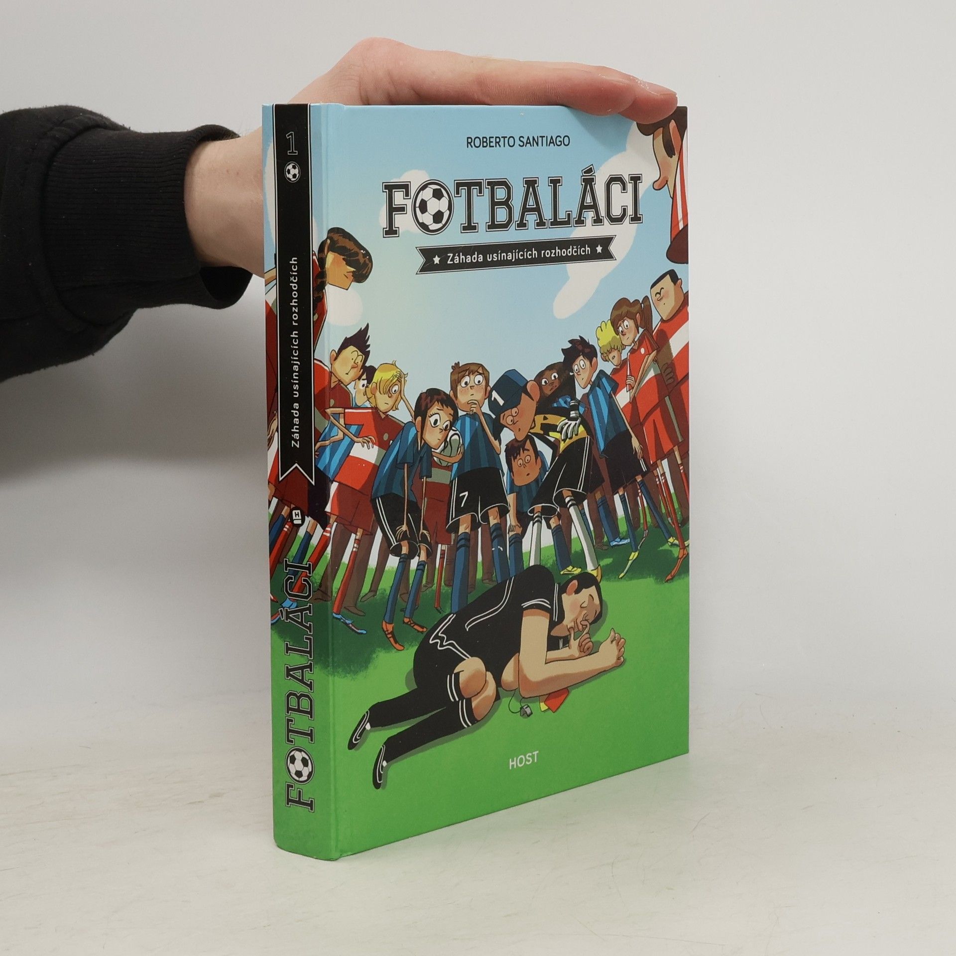 Fotbaláci 1. Záhada usínajících rozhodčích