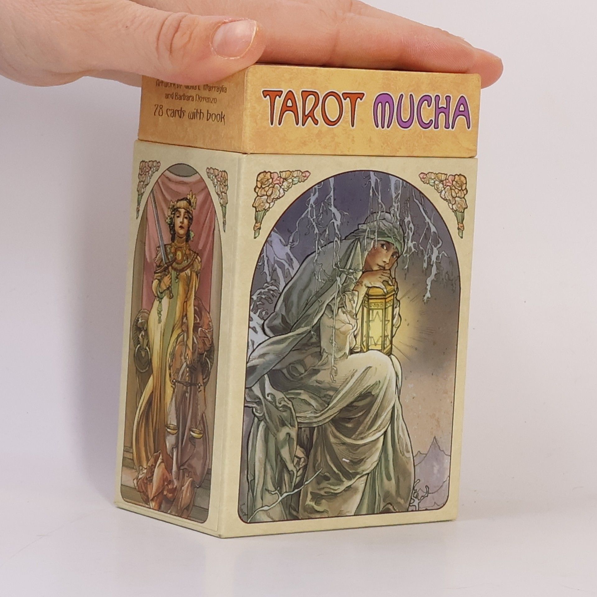 Giulia F. Massaglia Tarot Mucha