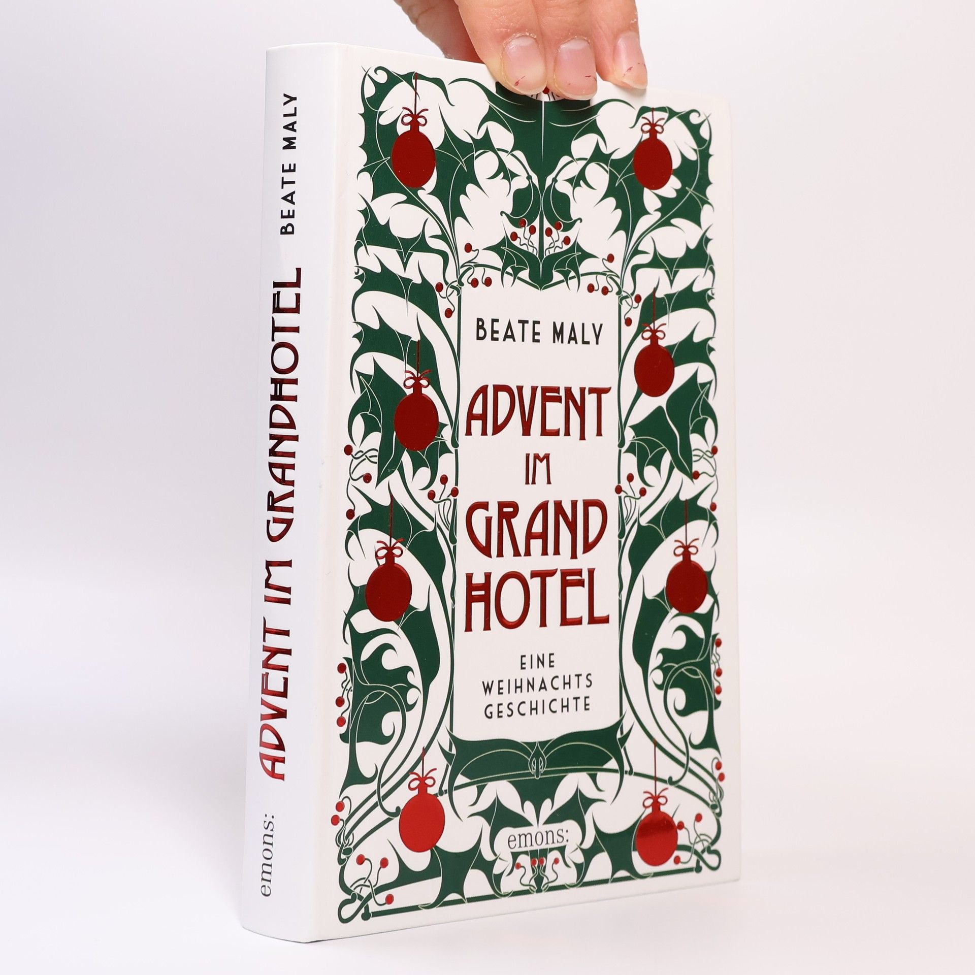 Beate Maly Advent im Grandhotel