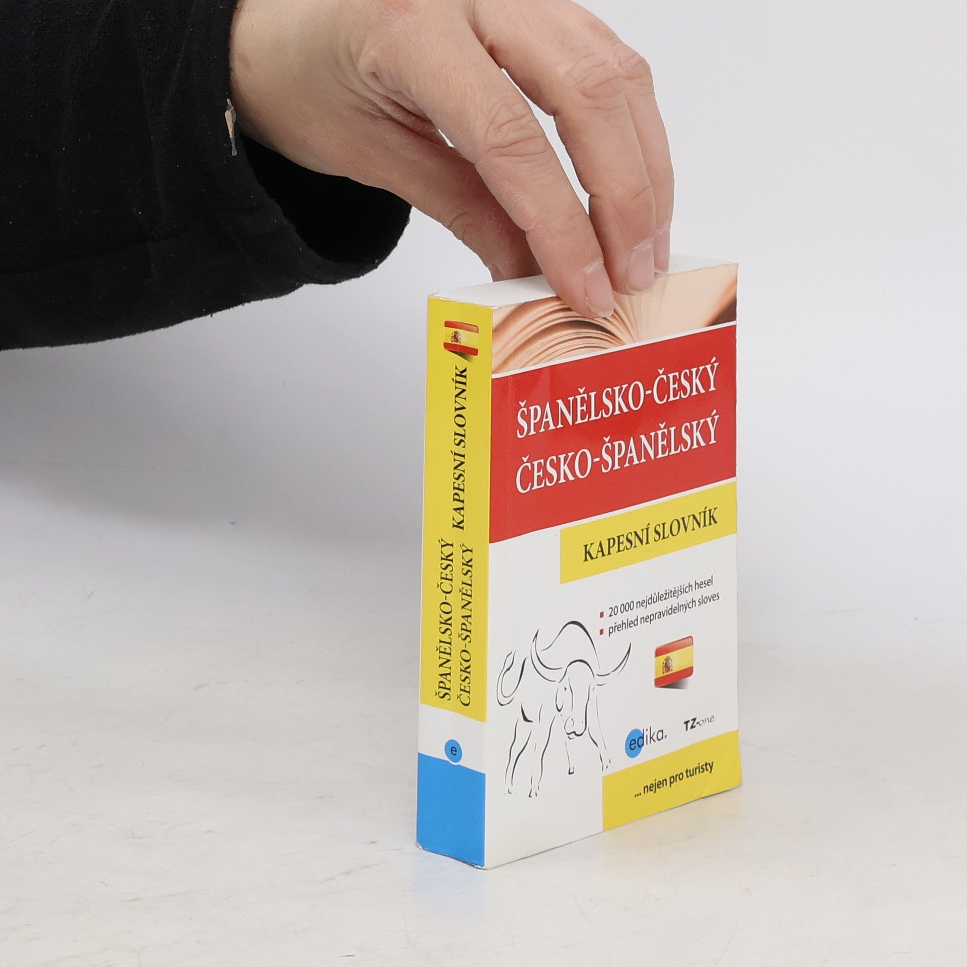 Tomáš Zahradníček Španělsko-český česko-španělský kapesní slovník