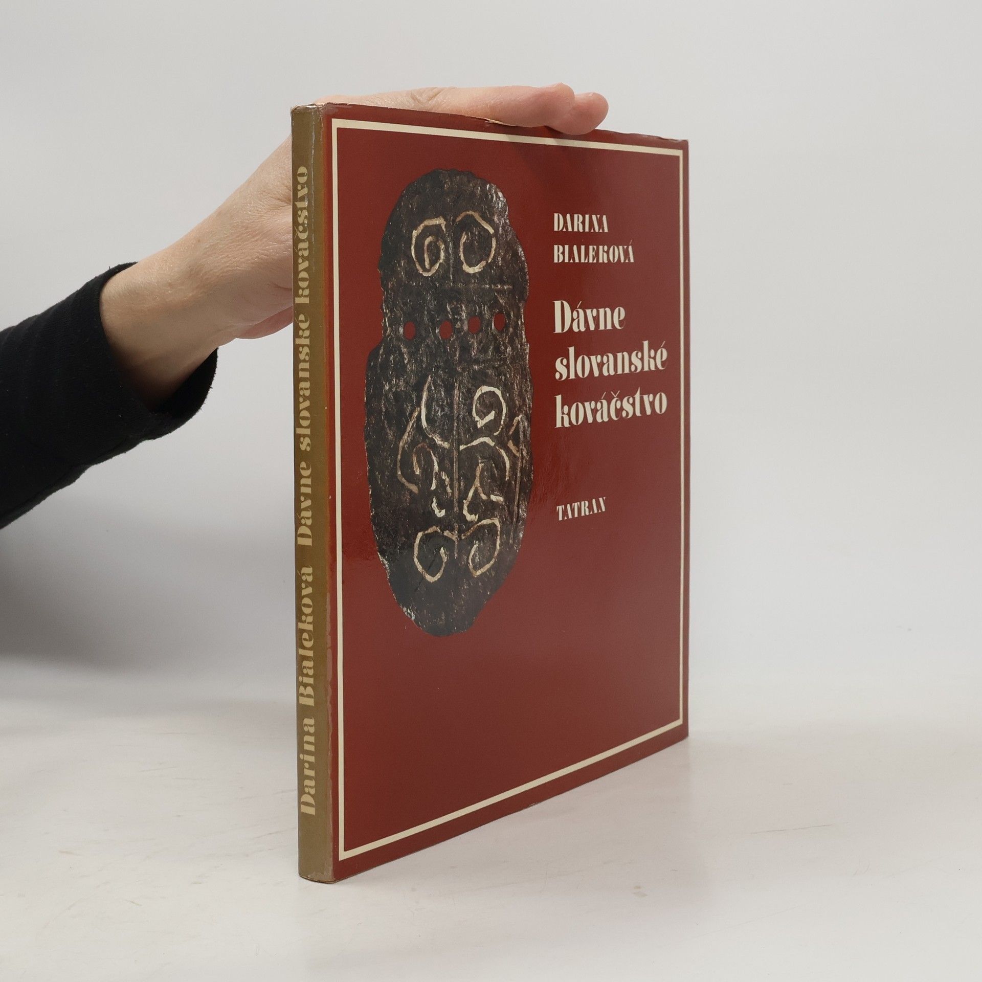Darina Bialekova Dávne slovanské kováčstvo