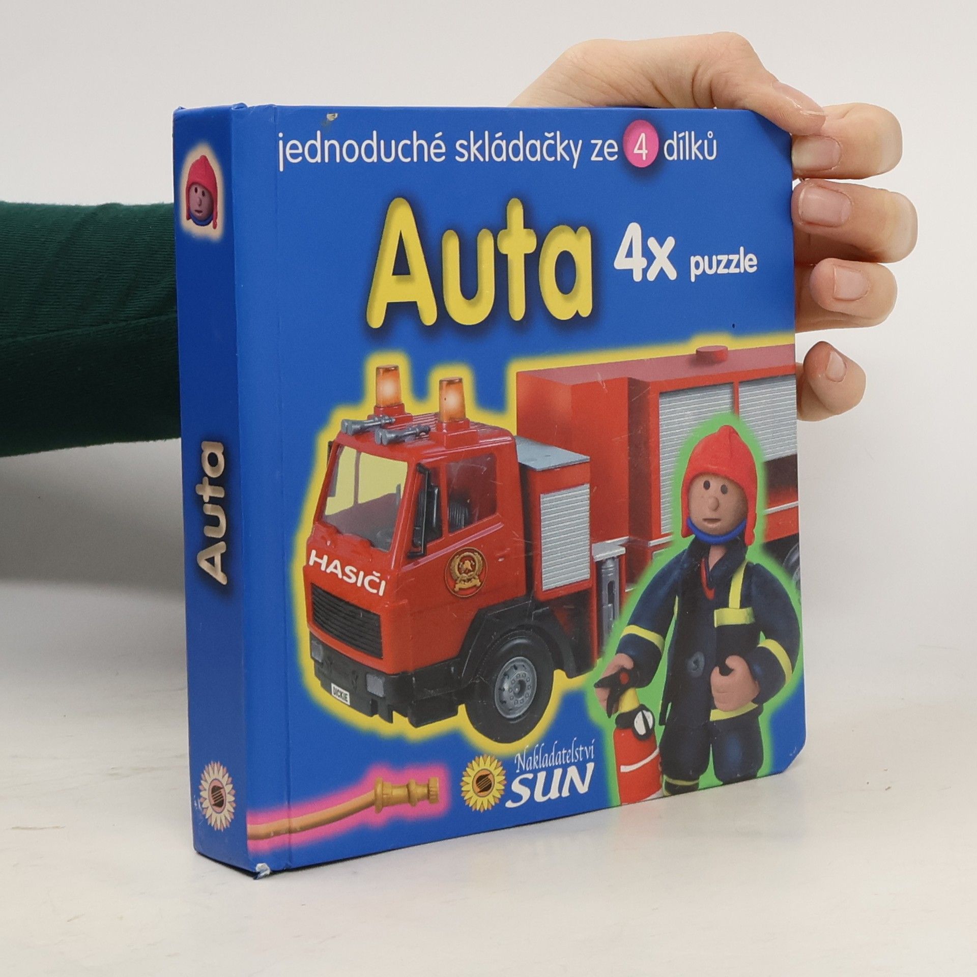 kolektiv Auta : jednoduché skládačky ze 4 dílků