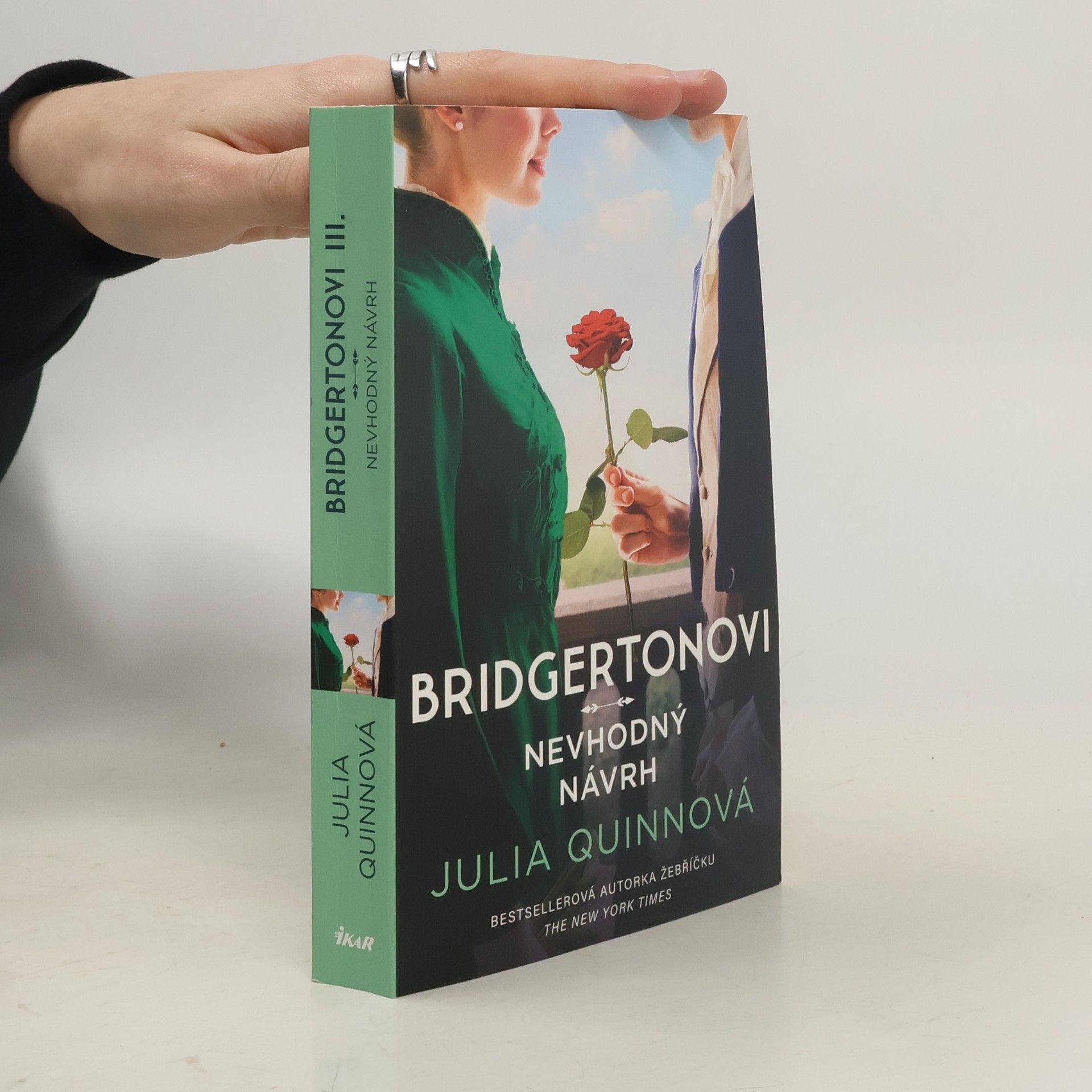 Julie Quinnová Bridgertonovi. Nevhodný návrh