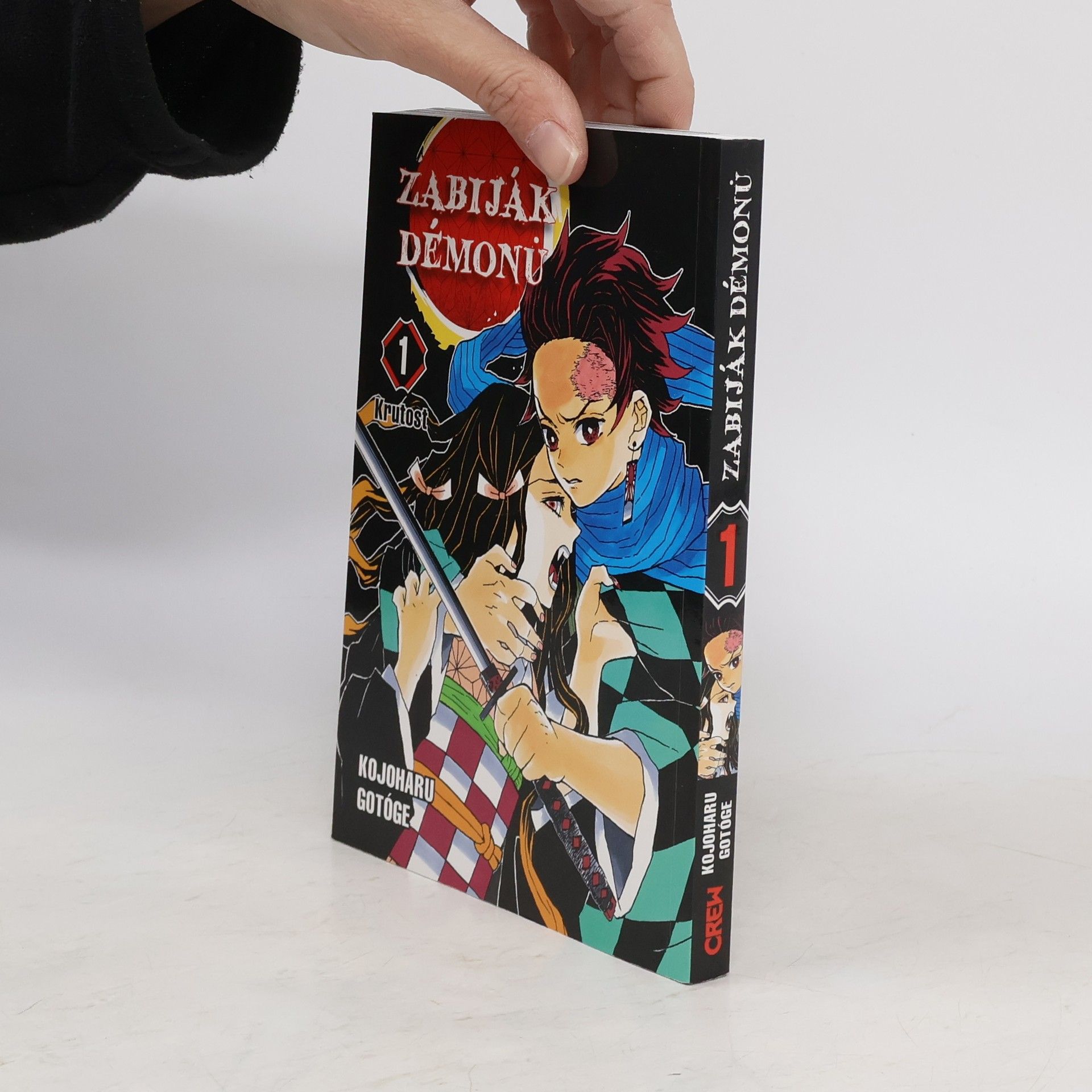 Kojoharu Gotógeová Zabiják démonů. 1, Krutost