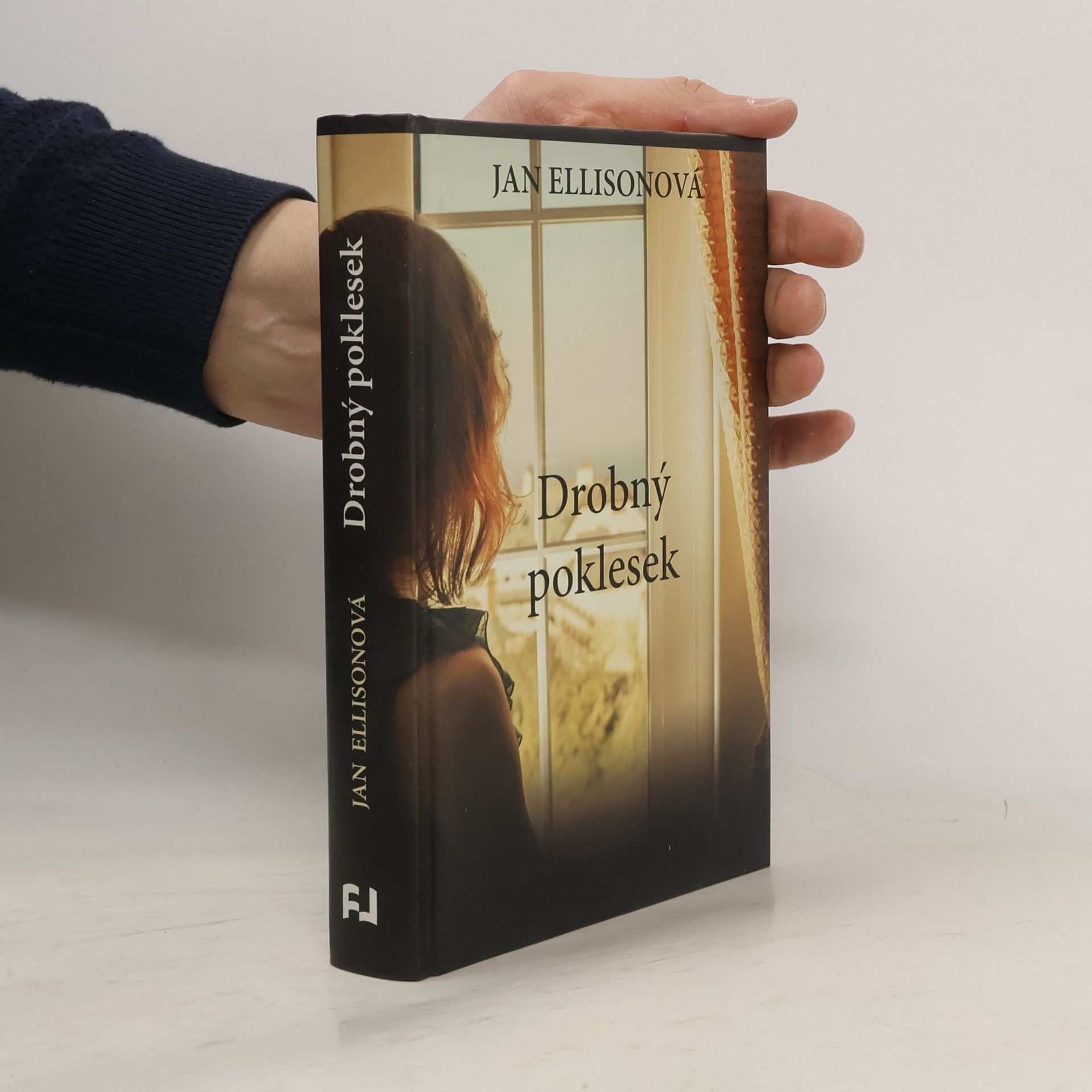 Jan Ellison Drobný poklesek