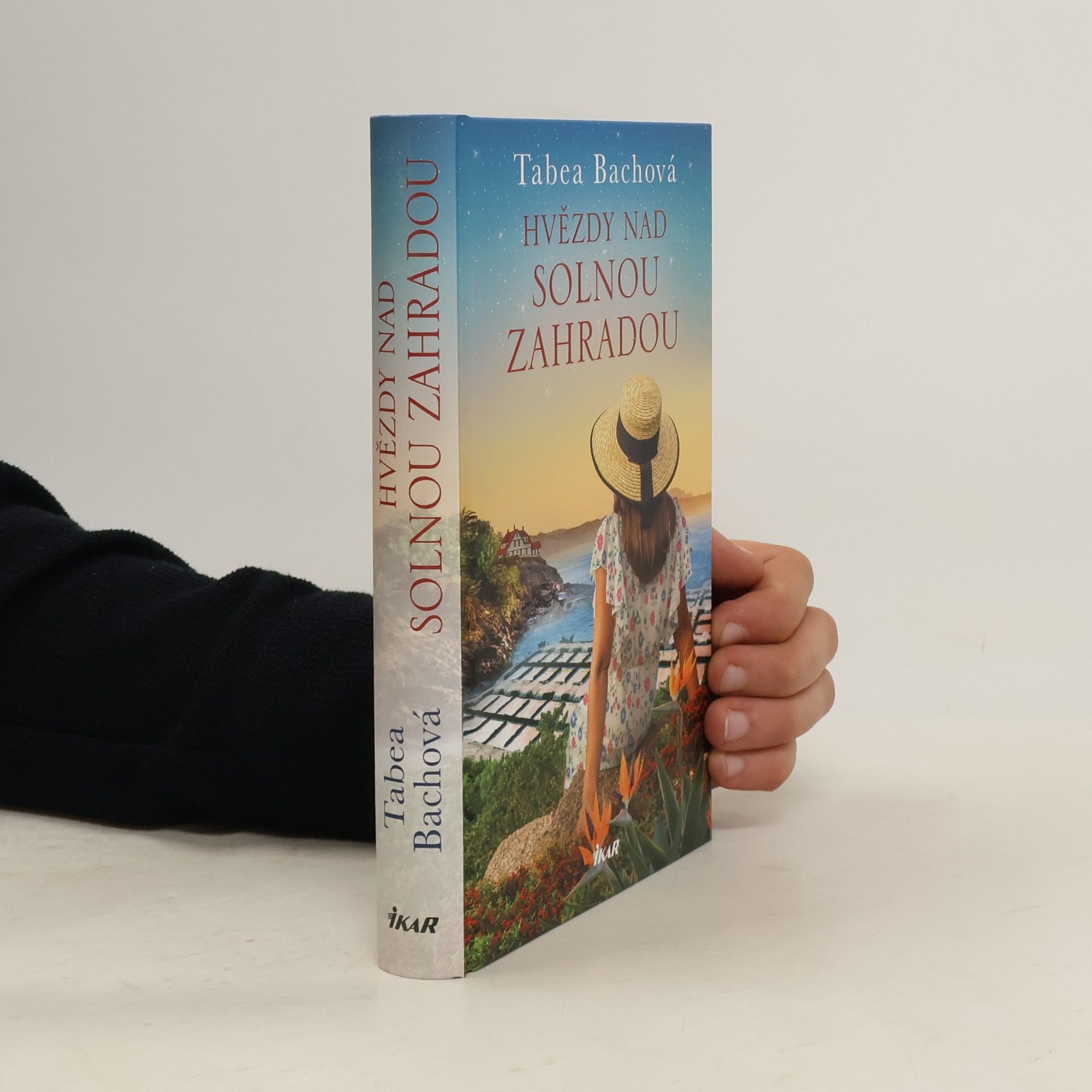 Tabea Bach Hvězdy nad solnou zahradou