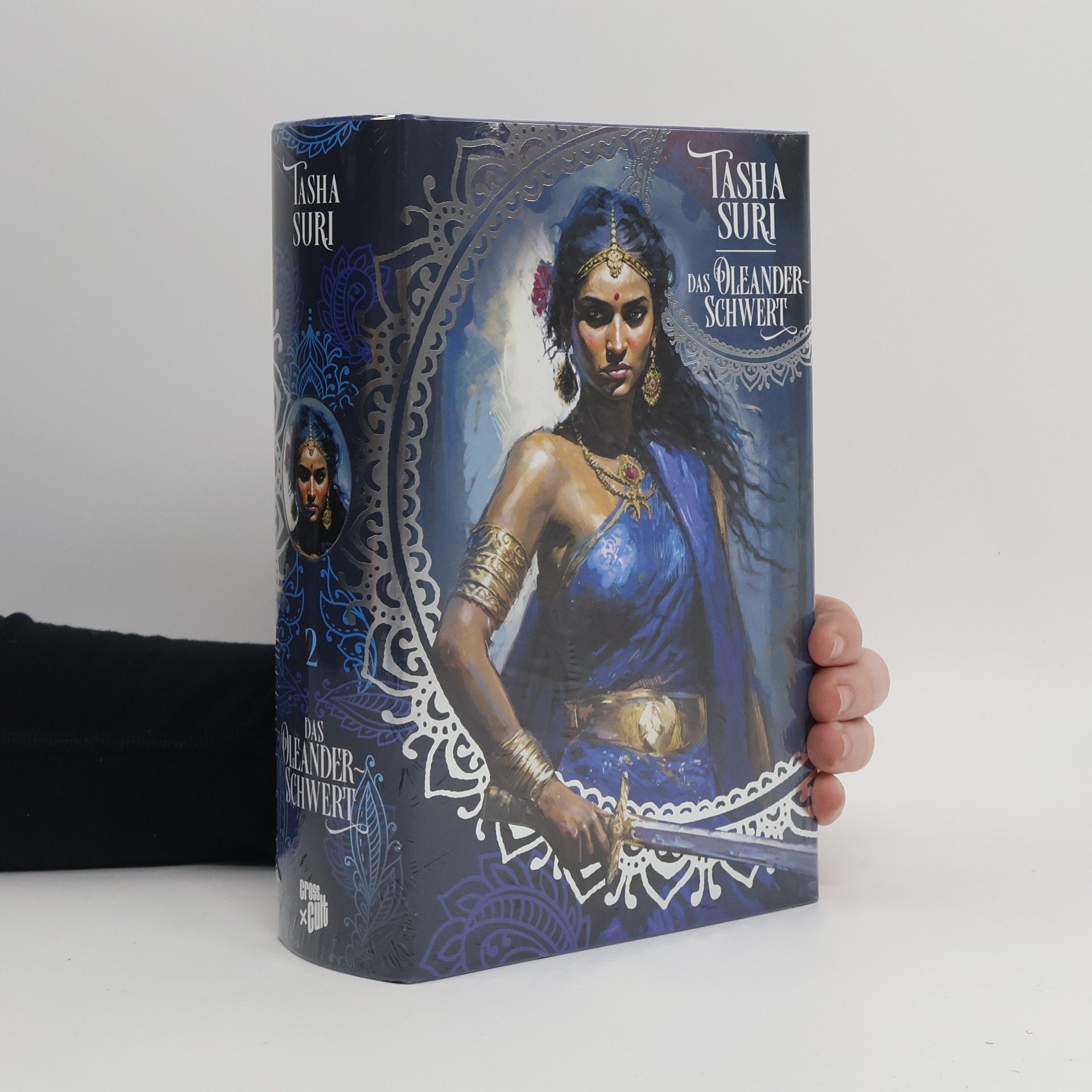 Tasha Suri Die brennenden Reiche - 2: Das Oleander-Schwert