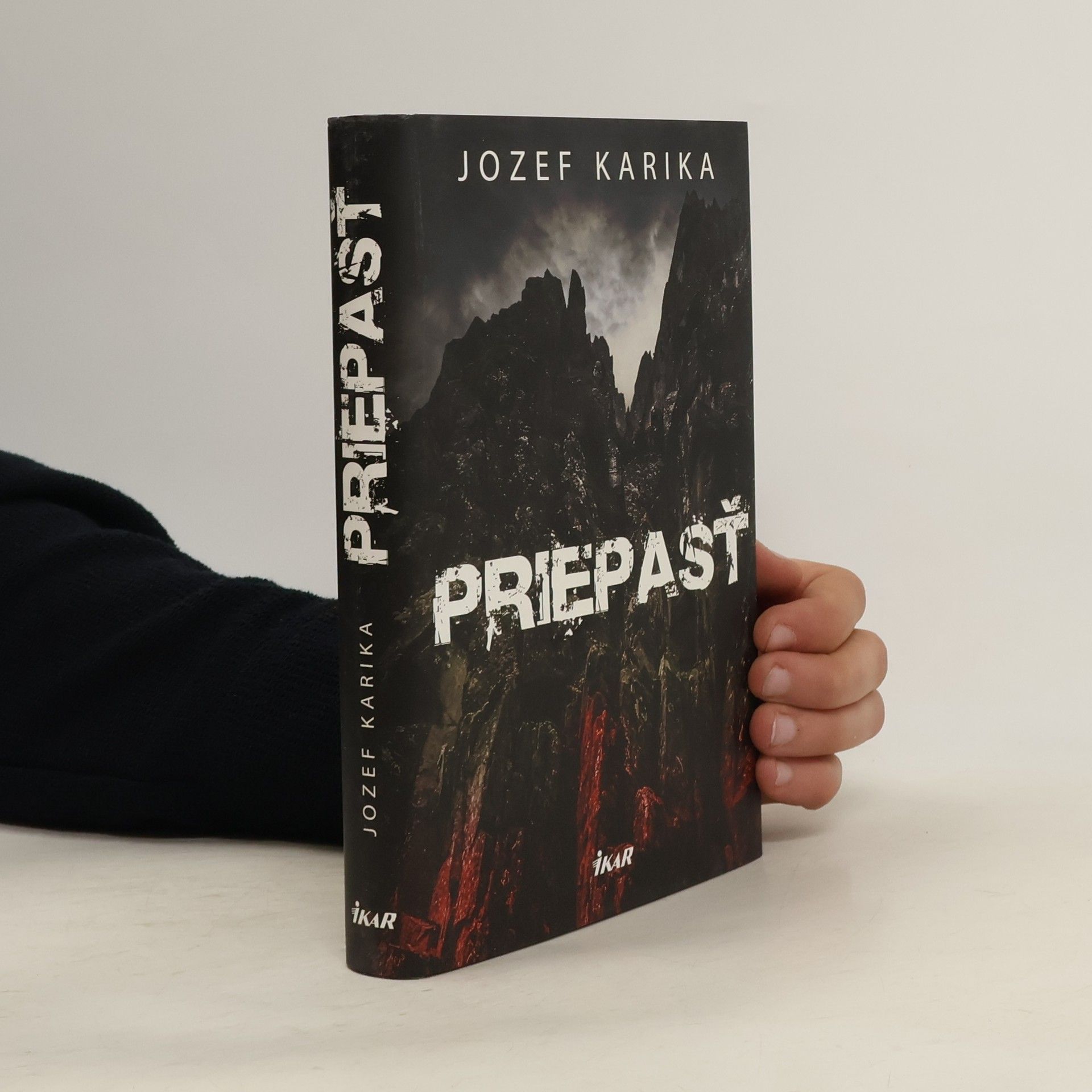 Jozef Karika Priepasť