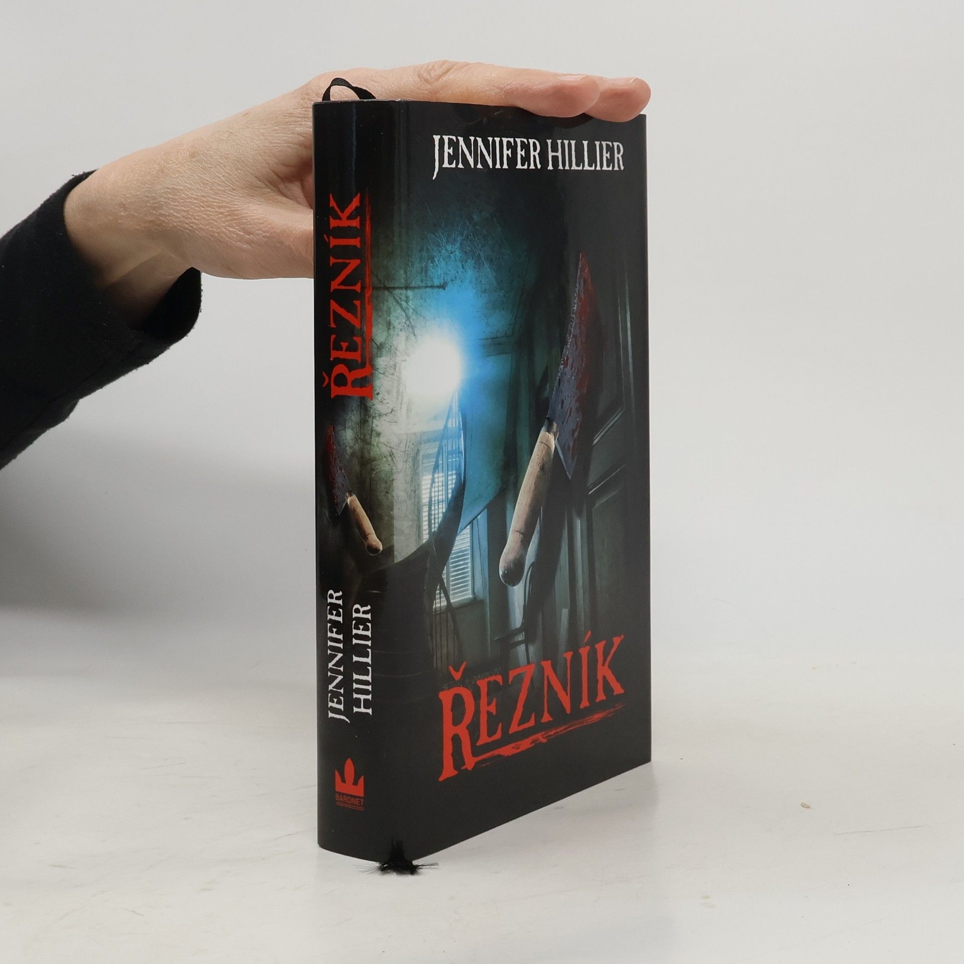 Jennifer Hillier Řezník