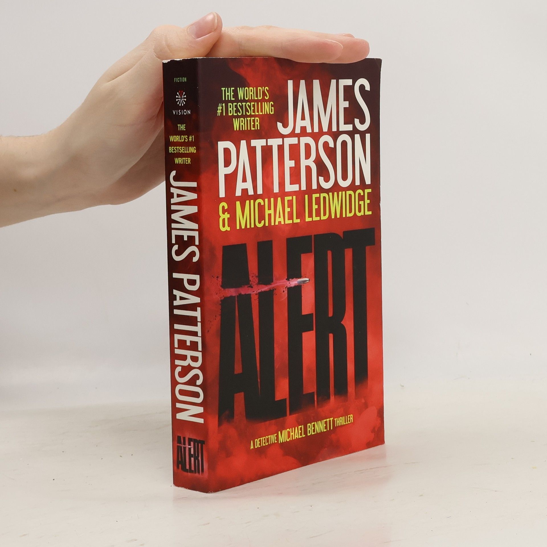 James Patterson A Michael Bennett Thriller - 8: Alert