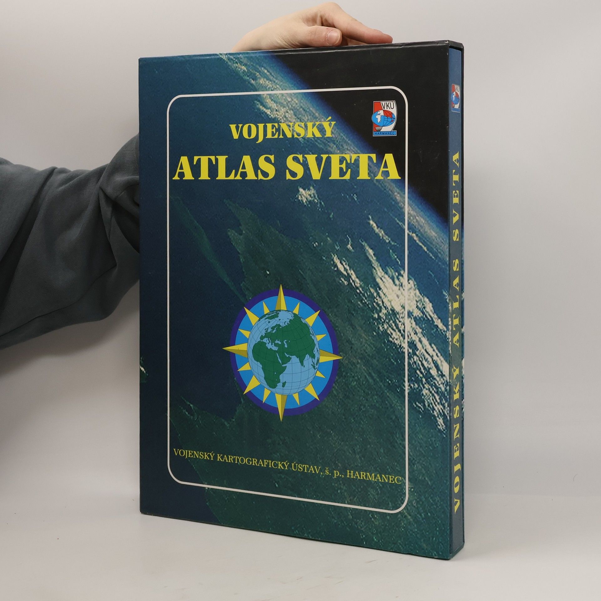 kolektiv Vojenský atlas sveta
