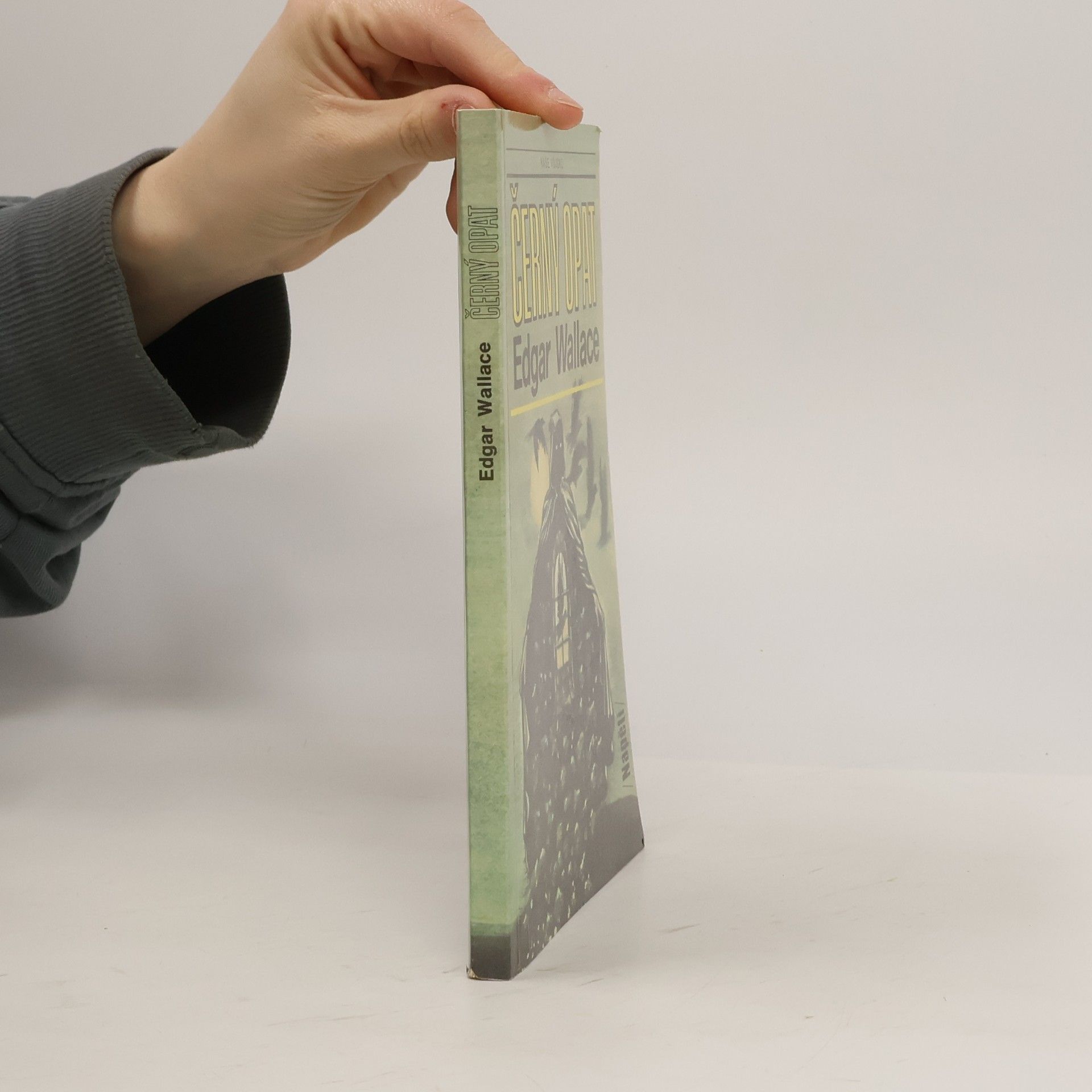 Edgar Wallace Černý opat