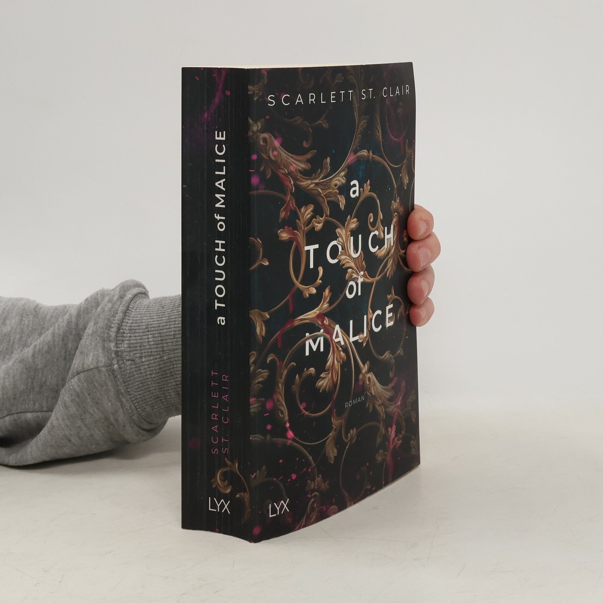 Scarlett St. Clair A touch of malice