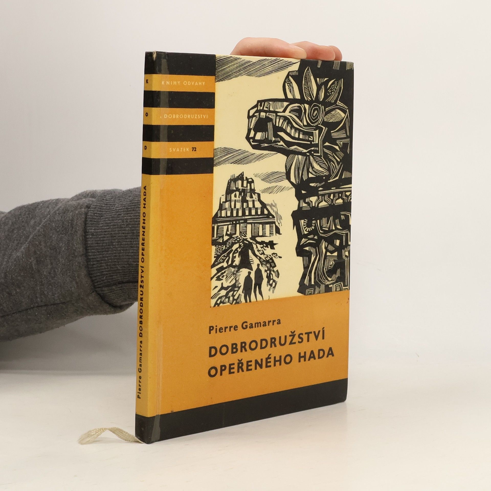 Pierre Gamarra Dobrodružství opeřeného hada